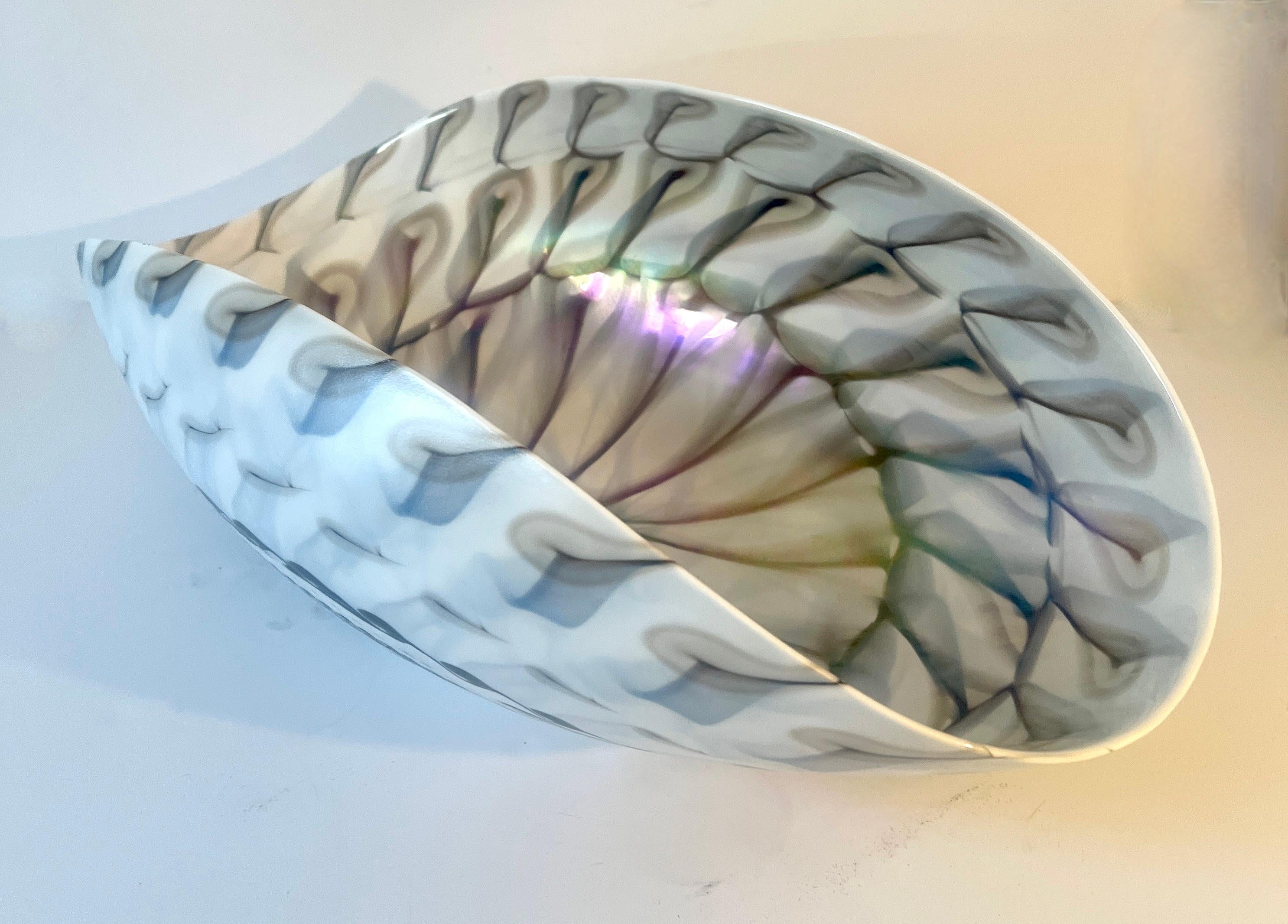 Modern Glass or Porcelain Decorative Bowl with Shell Like Design For Sale