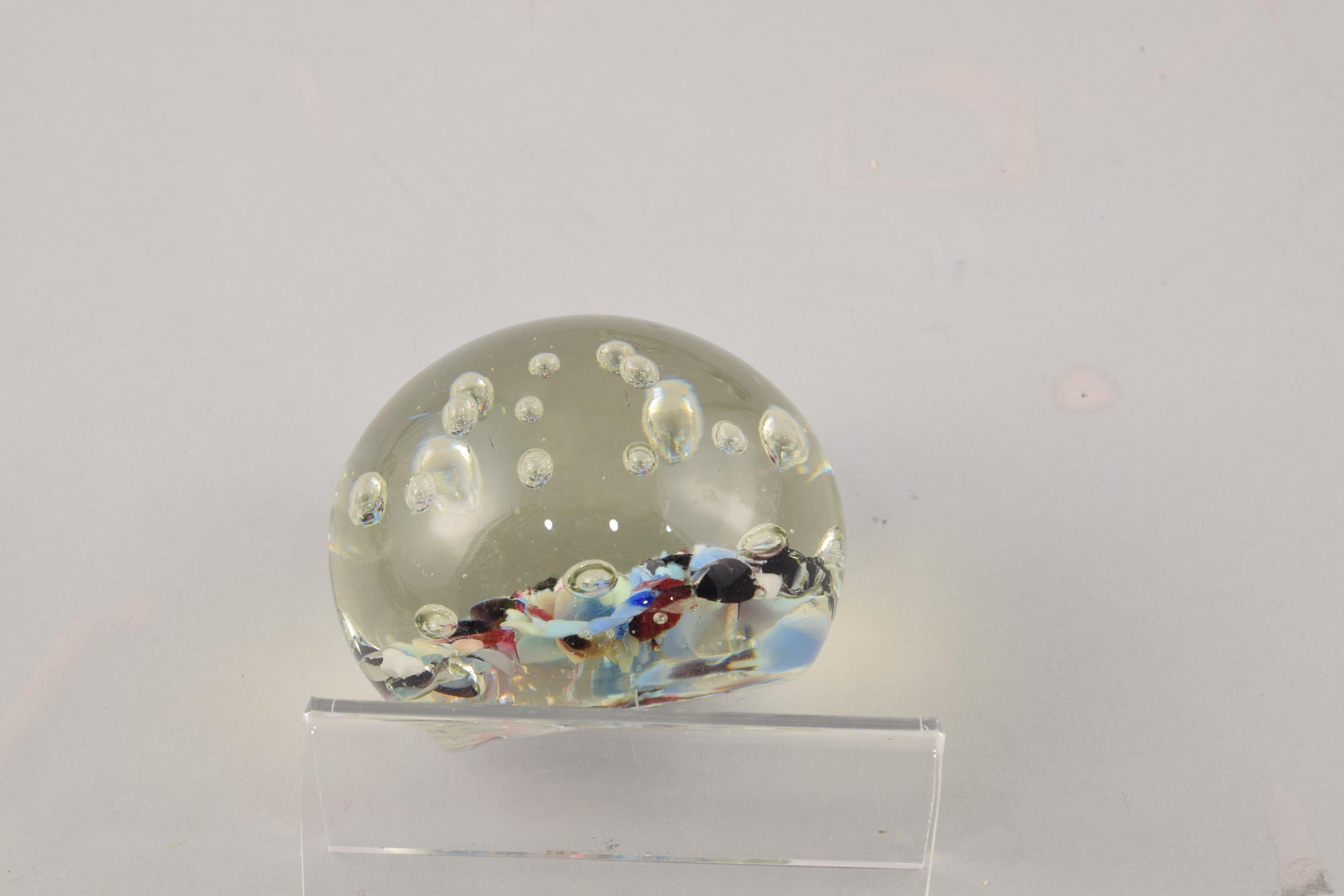 Glass Paperweight 'Price Per Unit' For Sale 4