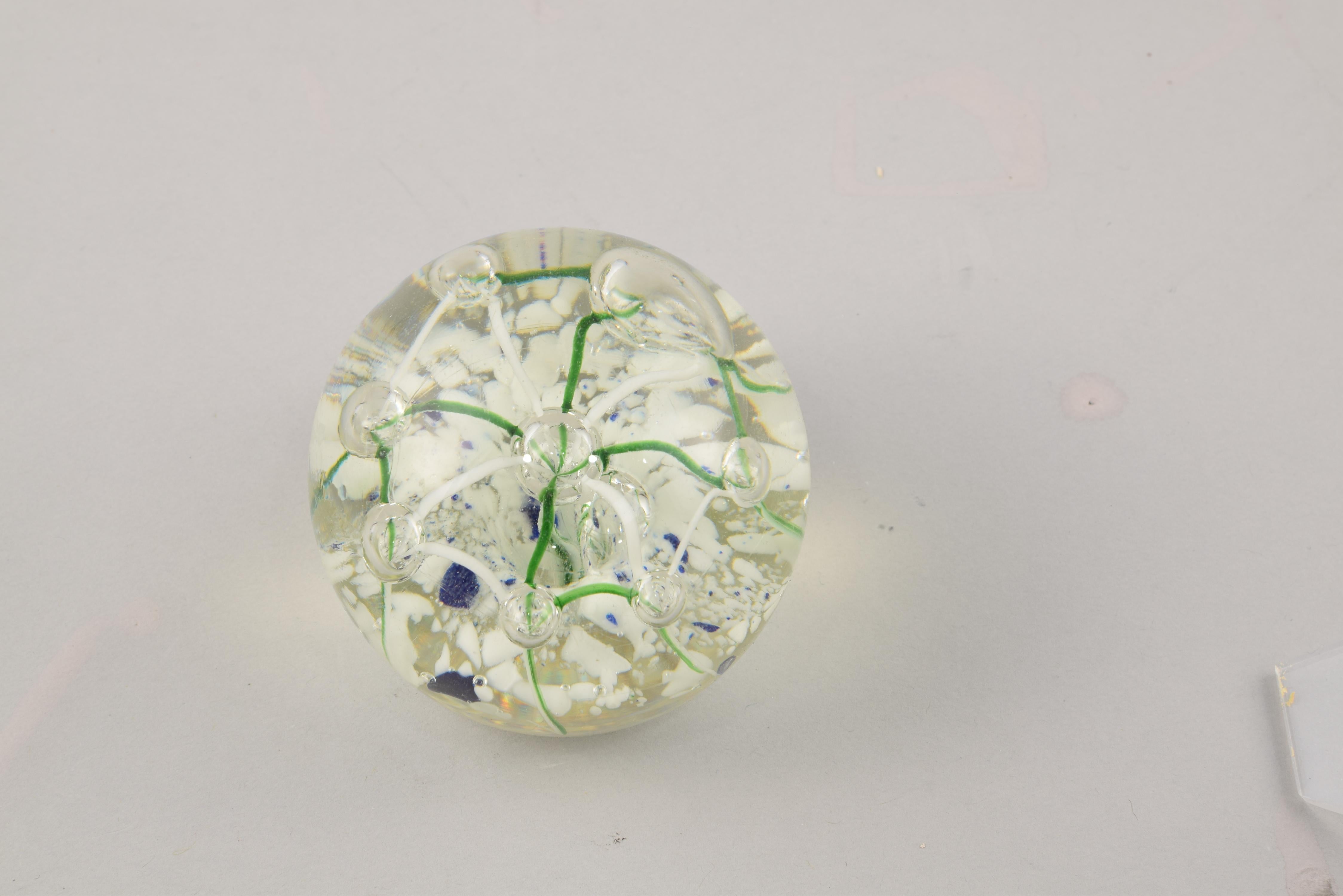 Glass Paperweight 'Price Per Unit' For Sale 3