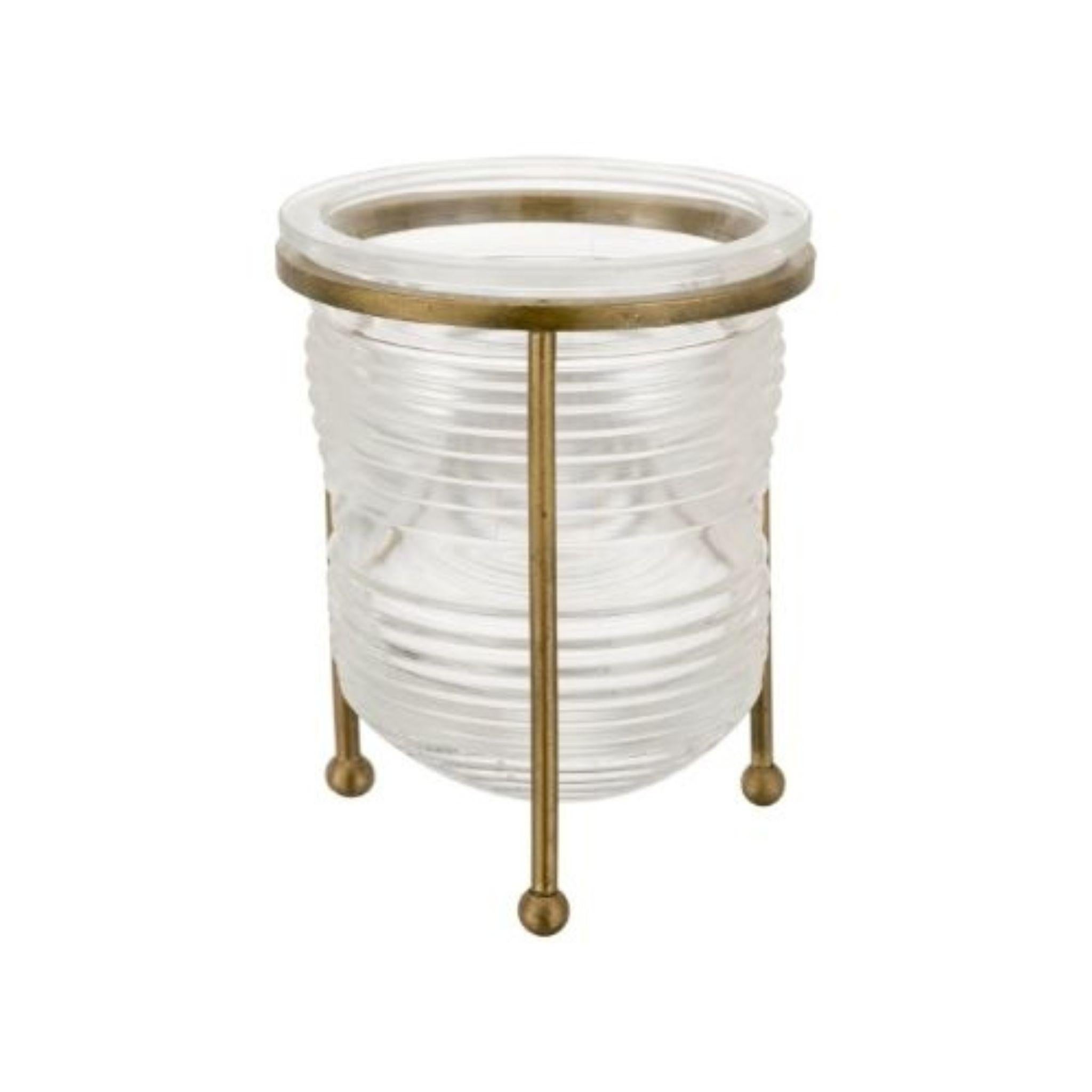 Add some sophistication and organization to your desk with our glass pen holder featuring a beautiful brass structure. Perfect for holding pens, pencils, and other small office supplies, this elegant accessory will elevate your workspace. Shop now