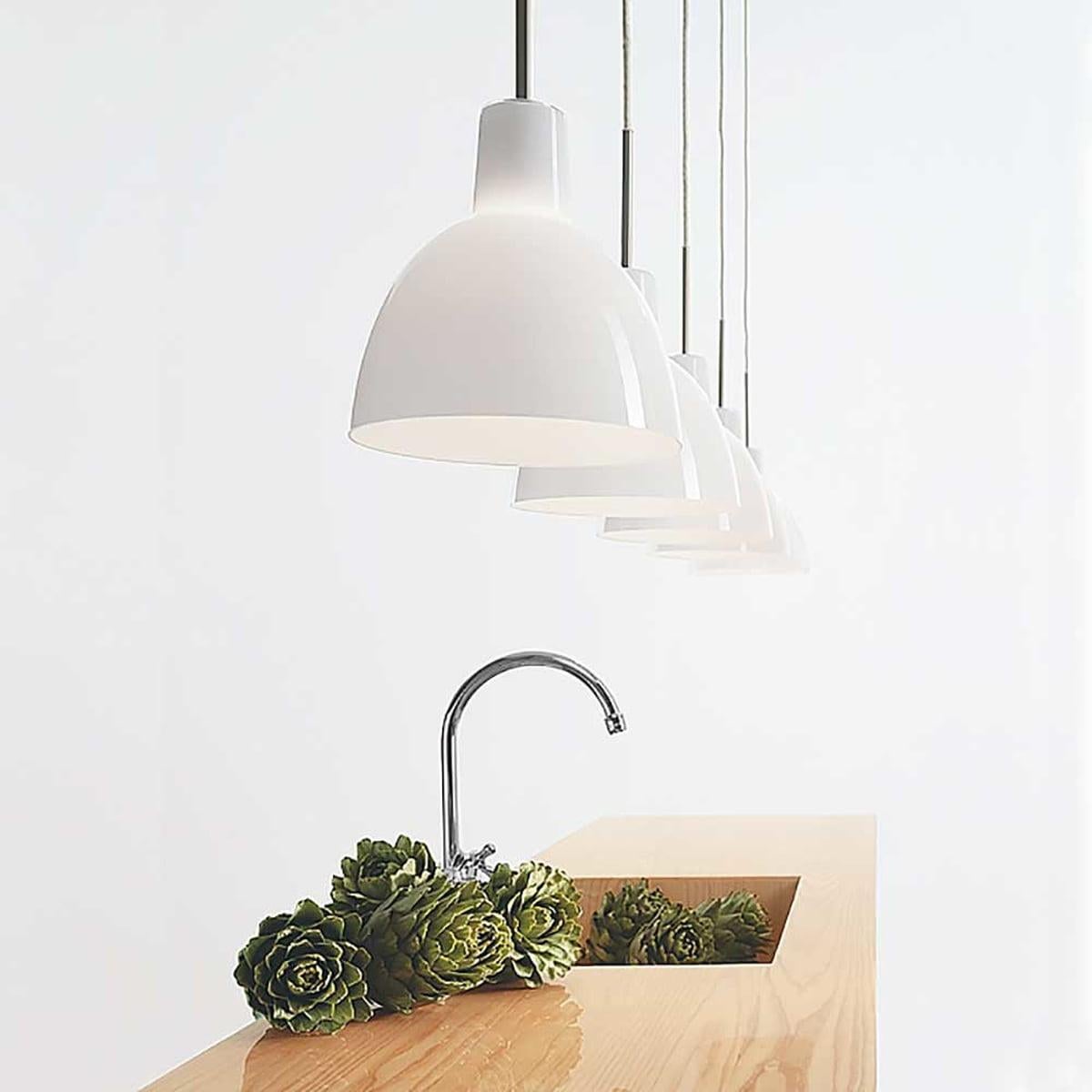Glass pendant 220 light by Louis Poulsen
Measures: Width 220 x height 275 x length 220 (mm), 1.5 kg

Material: Mouth-blown white opal glass, pendant fitting in brushed stainless steel. Canopy: Yes Cord length: 3 m Cord type: White fabric