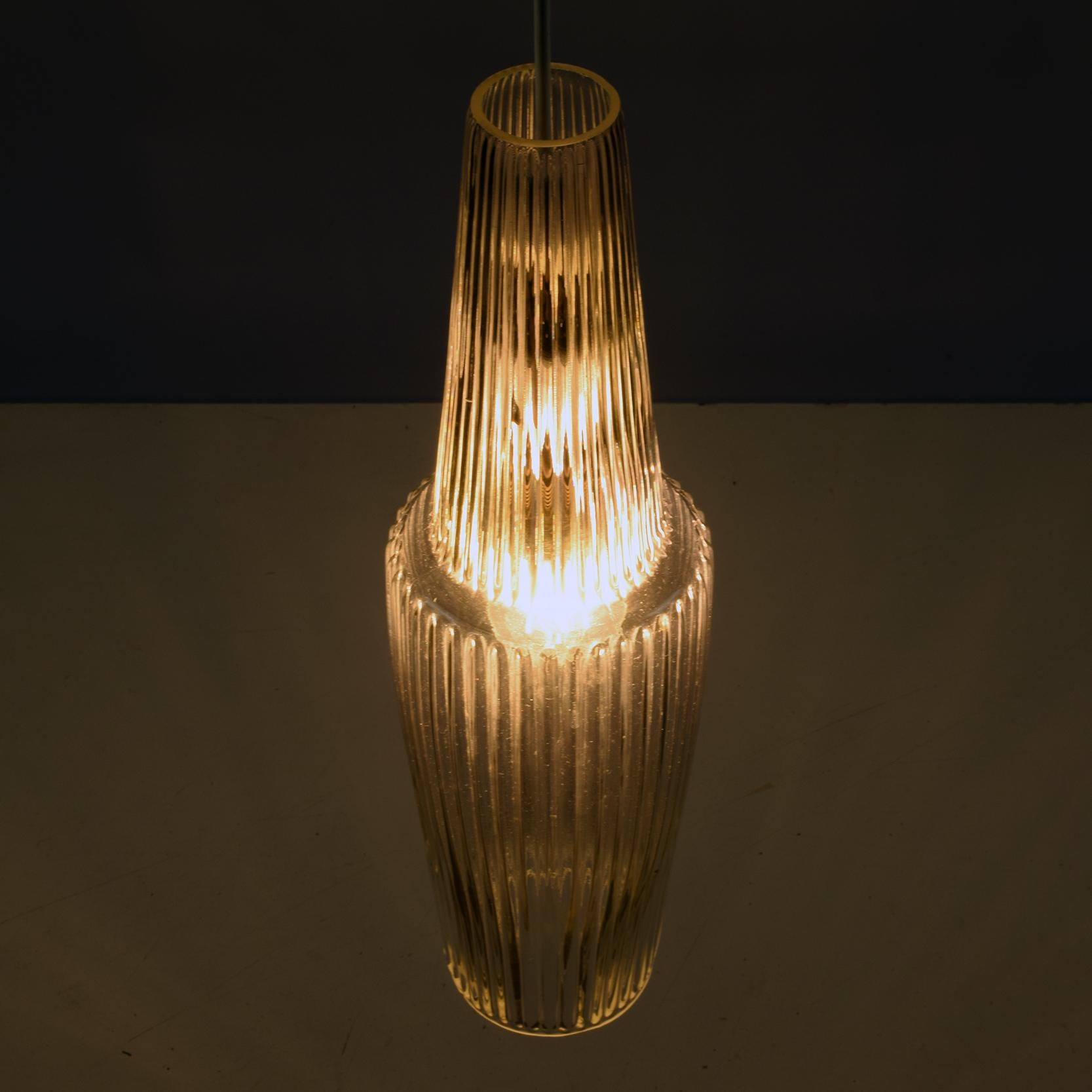 Lampe suspendue en verre 'Pisa' d'Aloys Gangkofner pour Peill & Putzler:: années 1950 Bon état - En vente à London, GB