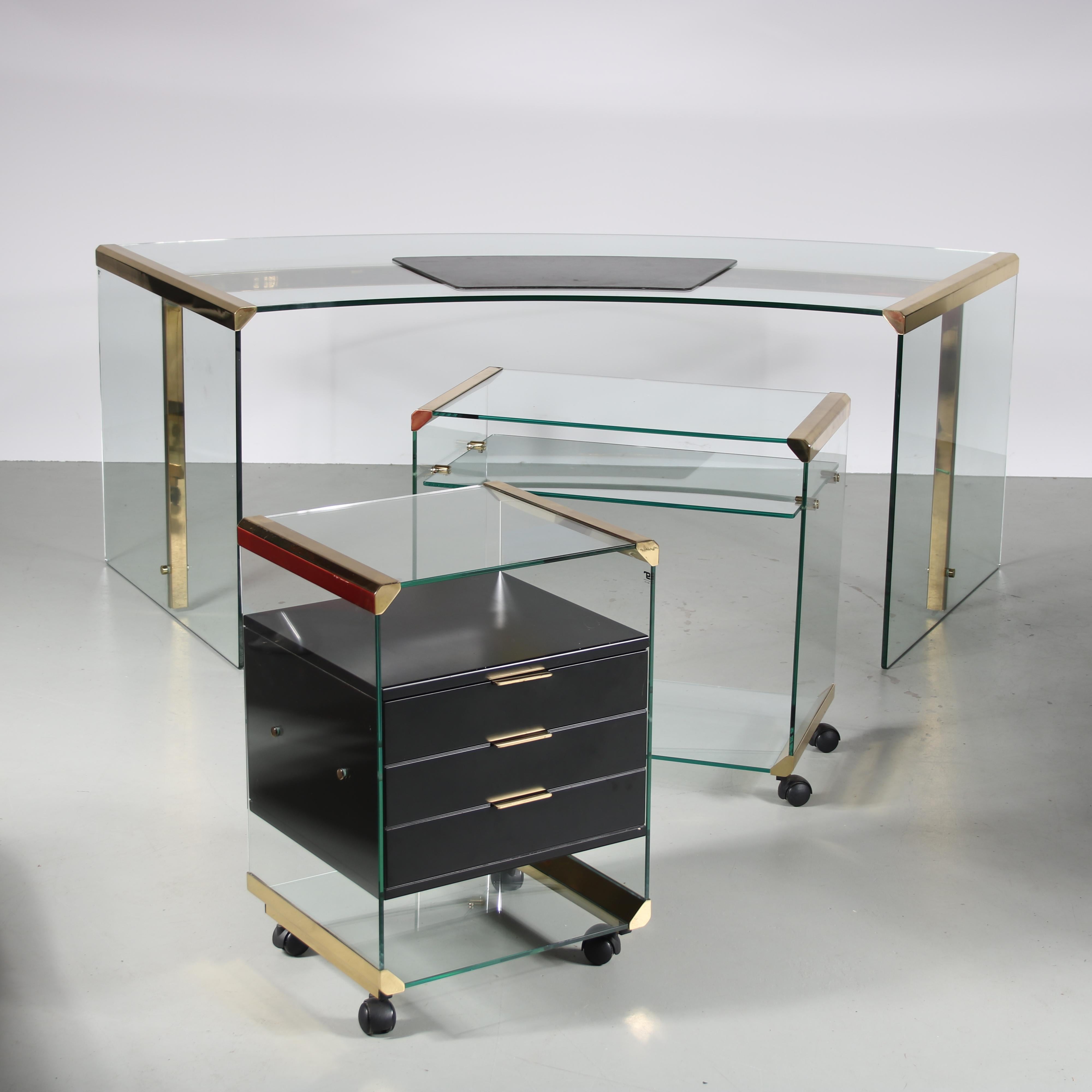 Glass President’s Desk by Galotti & Radice, Italy 1970 10