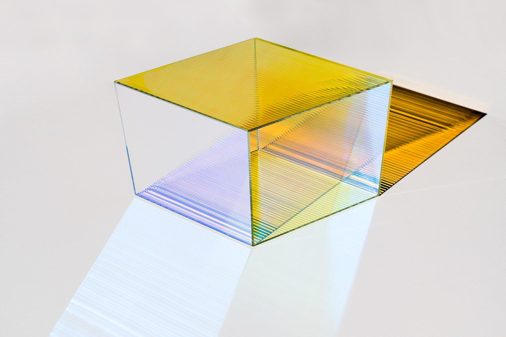 Couchtisch „Rho Square 35“ aus Glas, Sebastian Scherer im Zustand „Neu“ im Angebot in Geneve, CH