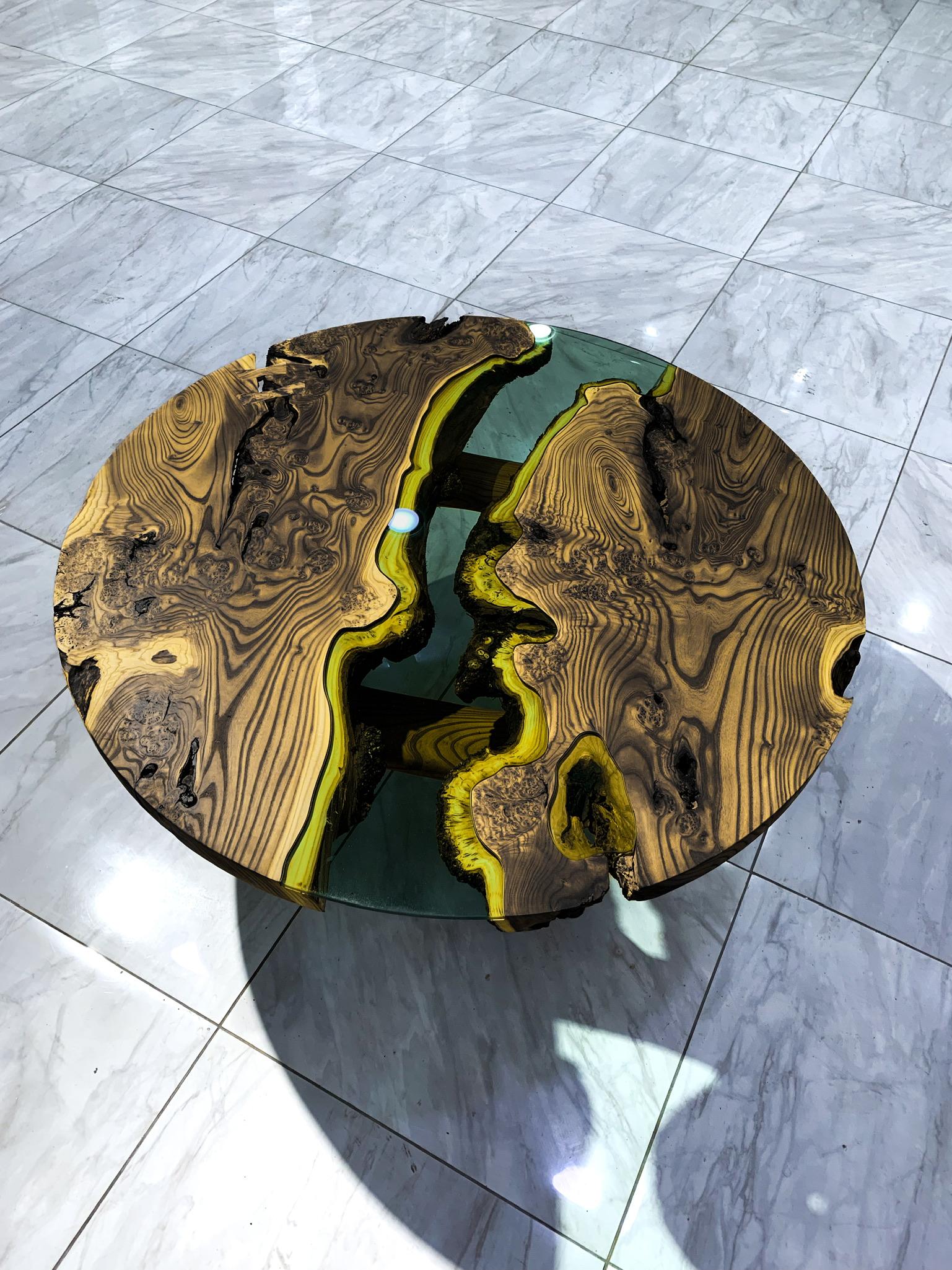 Poli Table basse en bois Brown - Table basse en bois River - Table basse ronde personnalisée en vente