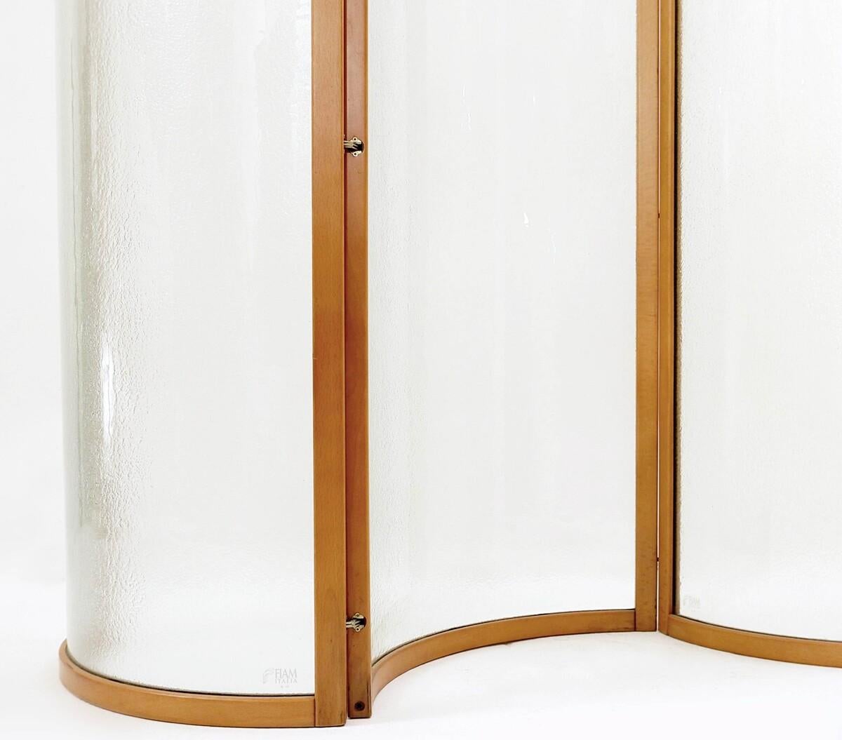 Glass Voyeur screen or room divider by Vittorio Livi for Fiam.

 