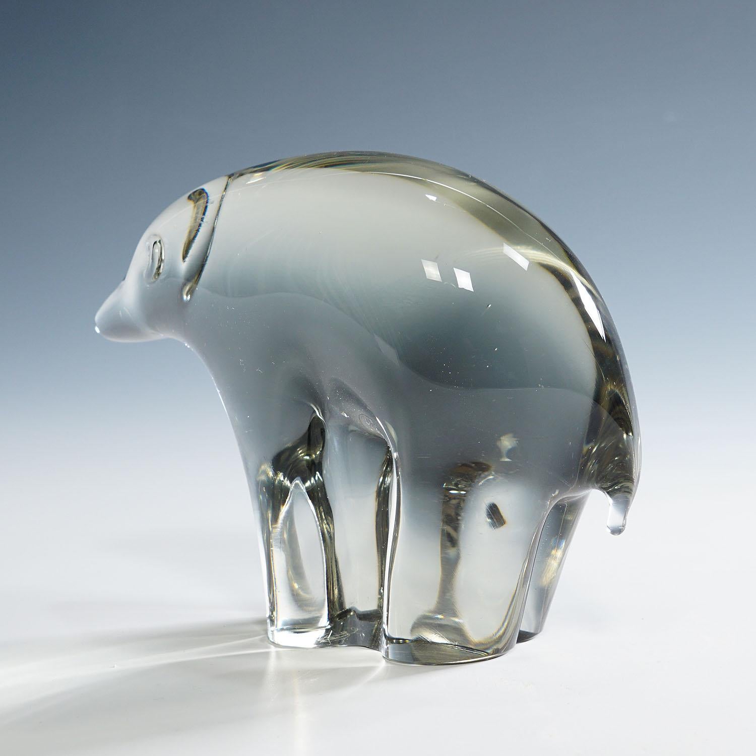 Hand-Crafted Glass Sculpture of an Ice Bear Designed by Livio Seguso ca. 1970s For Sale