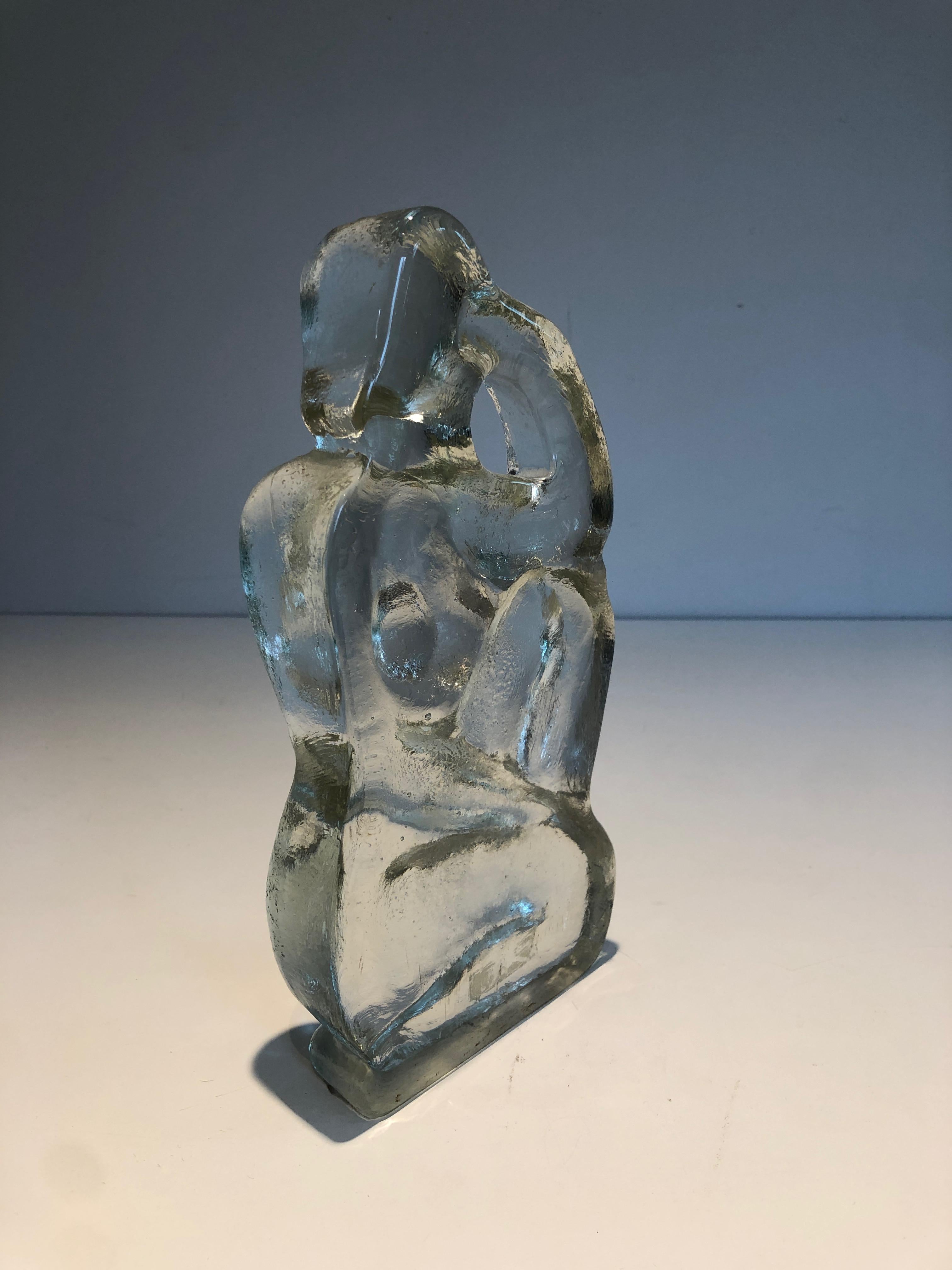 Glass sculpture representing a naked woman posing  in the French Art Deco Style For Sale 3
