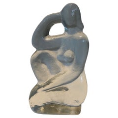 Scultura in vetro che rappresenta una donna nuda in posa  in stile Art Deco francese