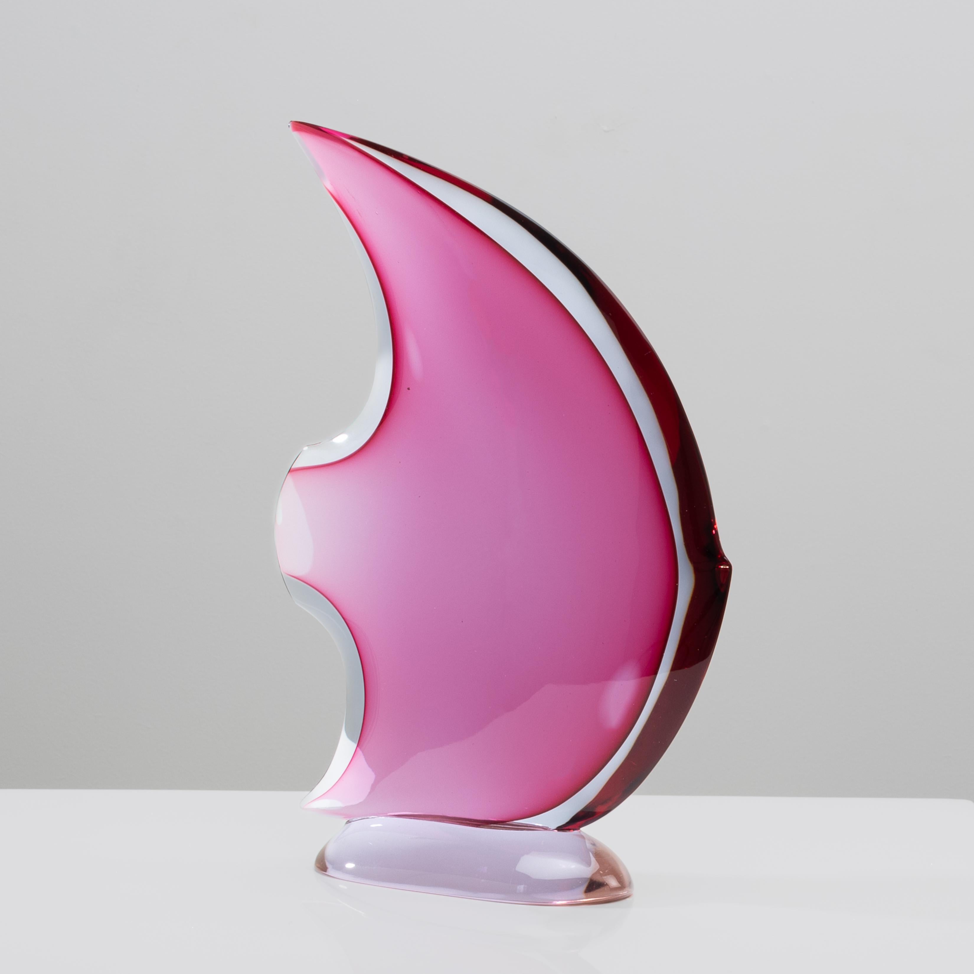 Sculpture en verre représentant un poisson stylisé de Mario Pinzoni Bon état - En vente à Uccle, BE
