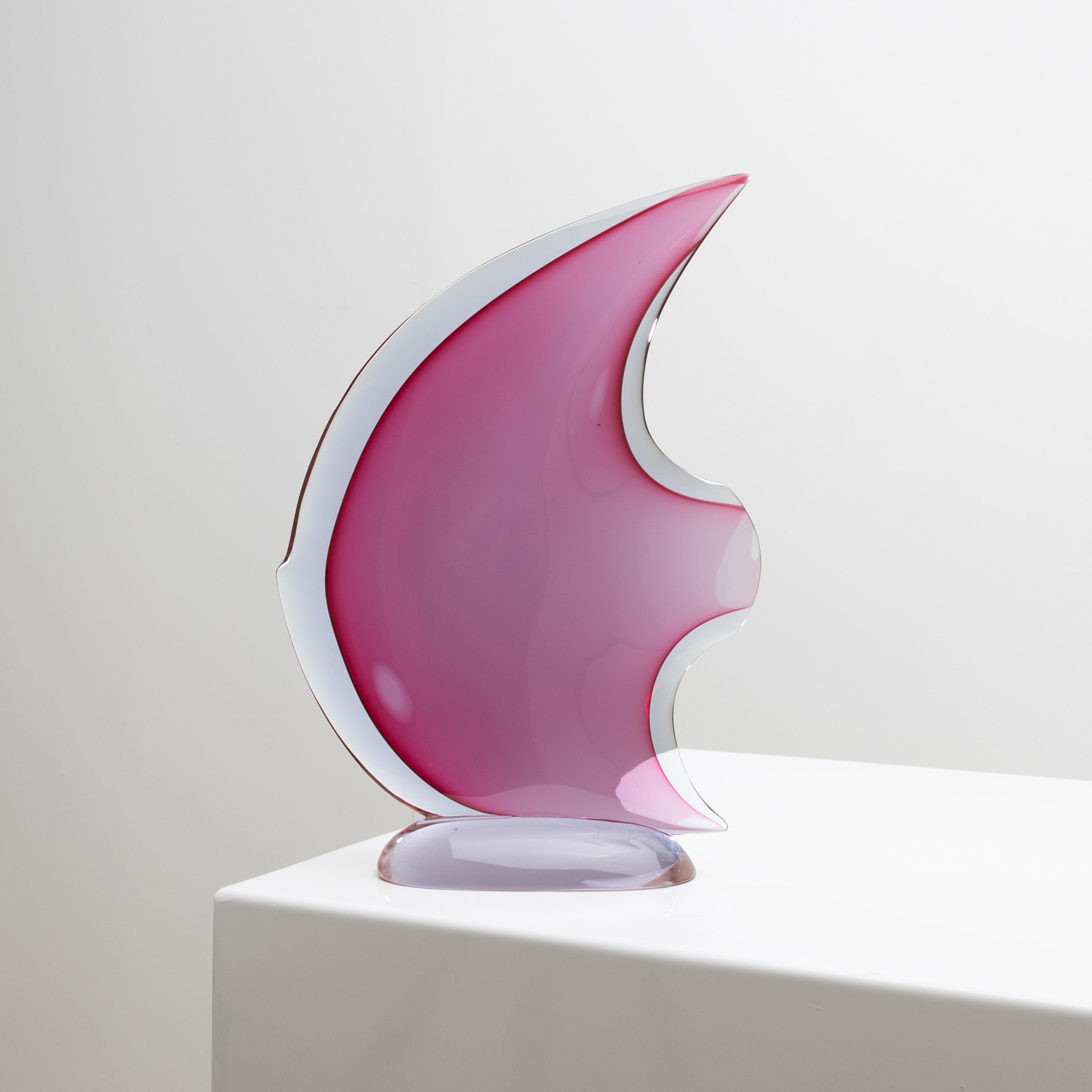 Sculpture en verre représentant un poisson stylisé de Mario Pinzoni en vente 2