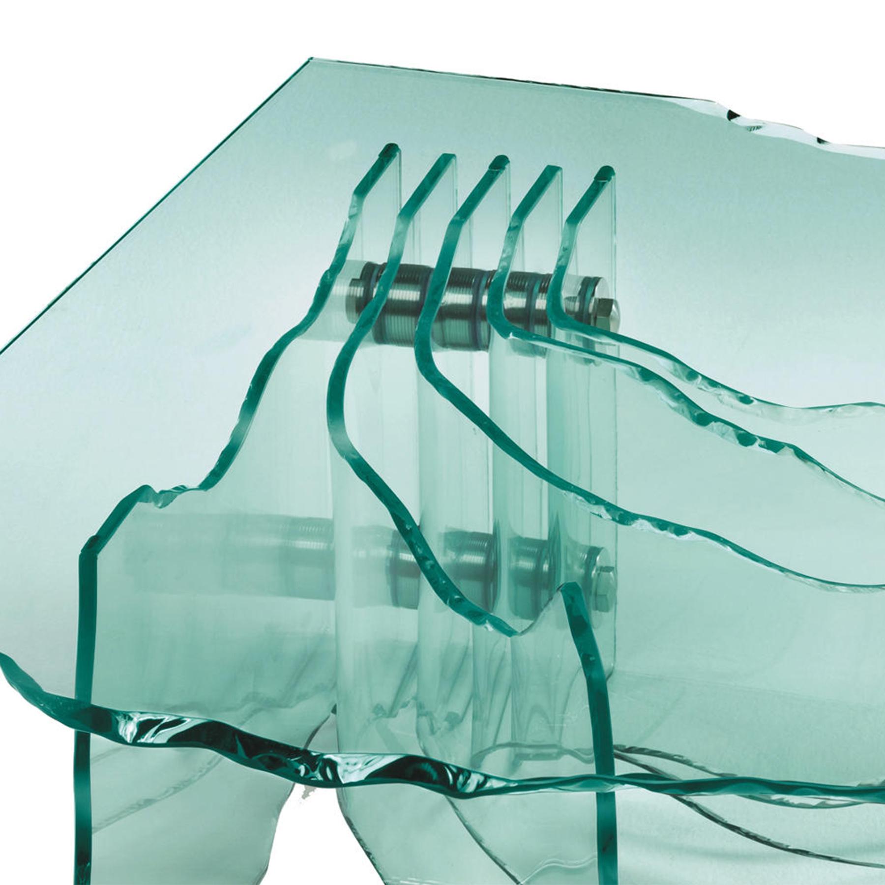 Sculpté à la main Table basse en feuilles de verre en vente