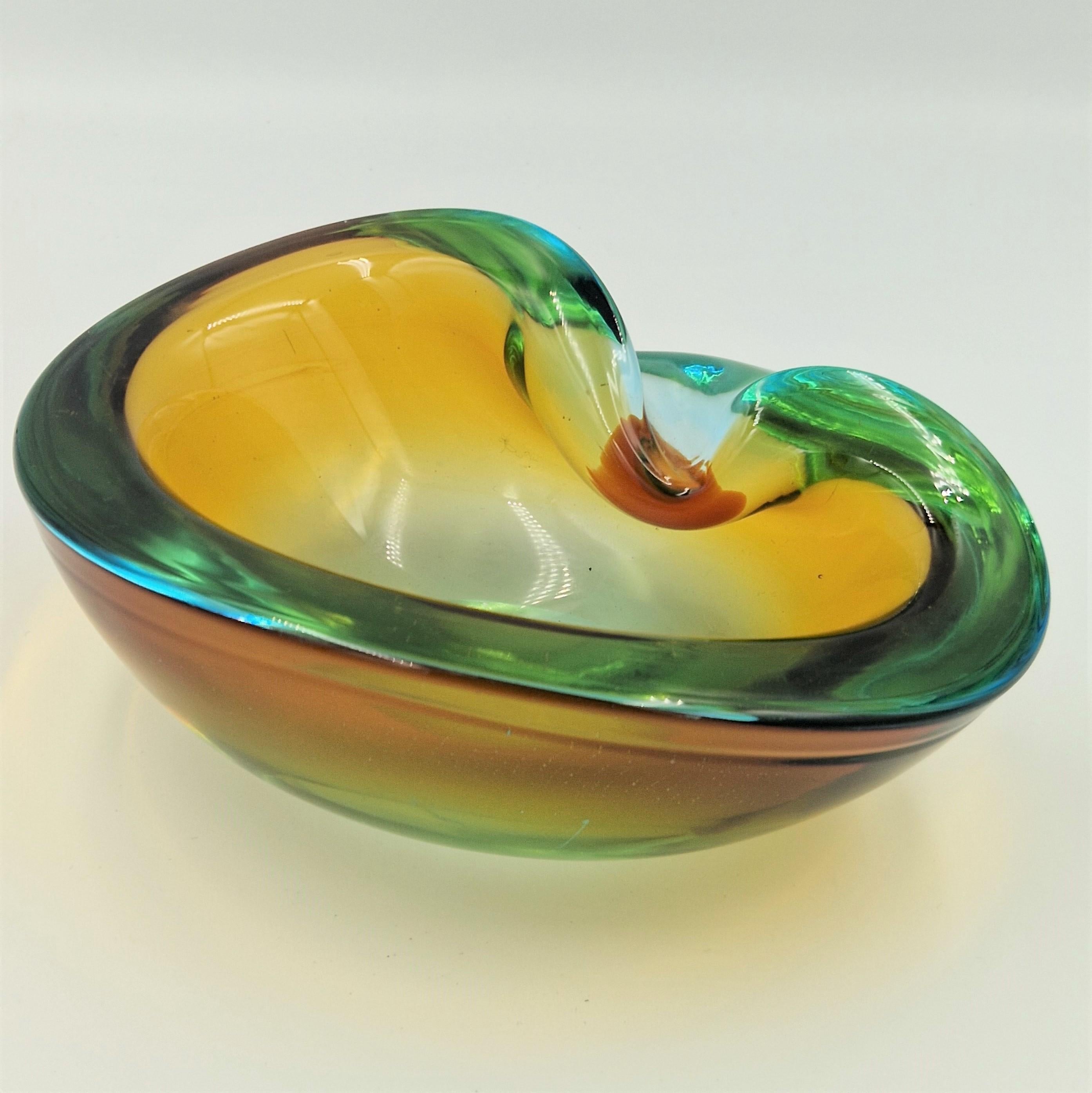 Italian Glass Sommerso Ashtray from MUrano Italy. 1950 - 1959 For Sale