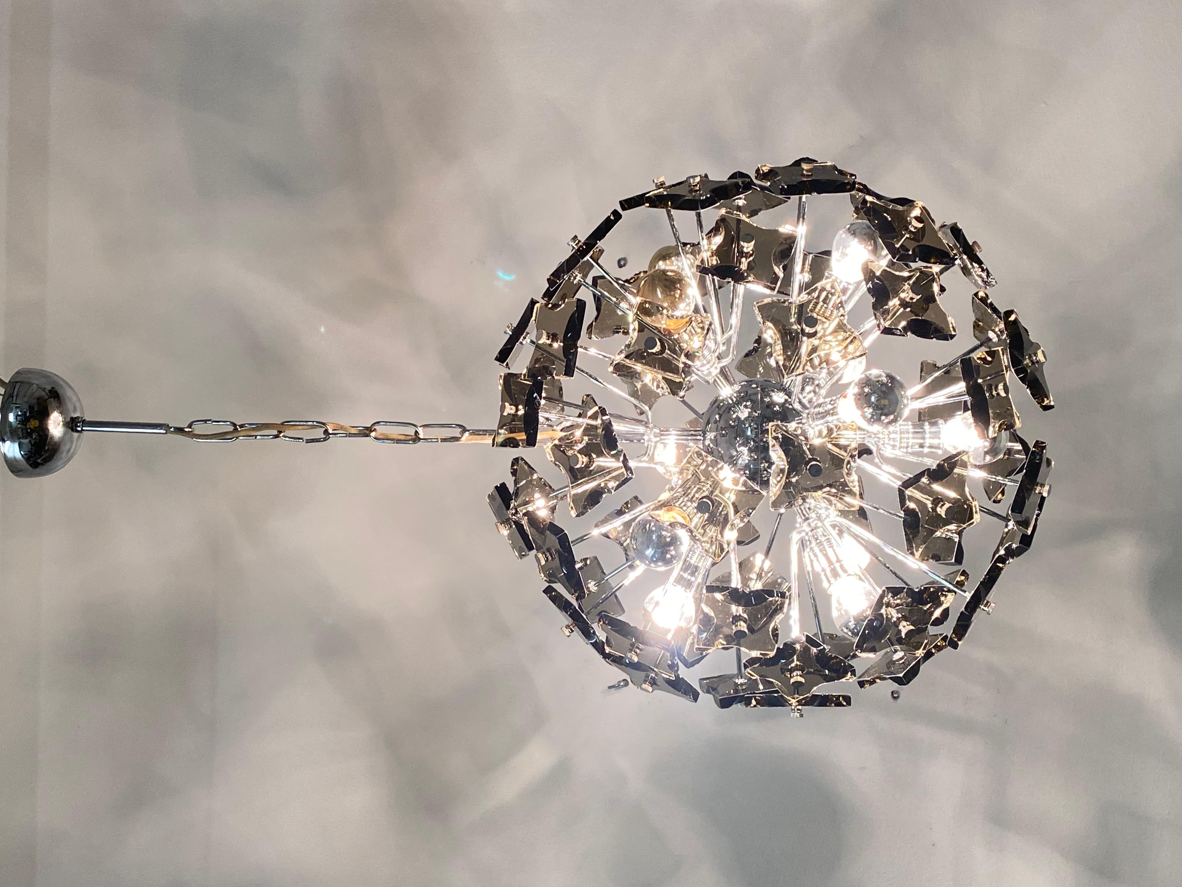 Glass Sputnik Chandelier by Fontana Arte For Sale 3