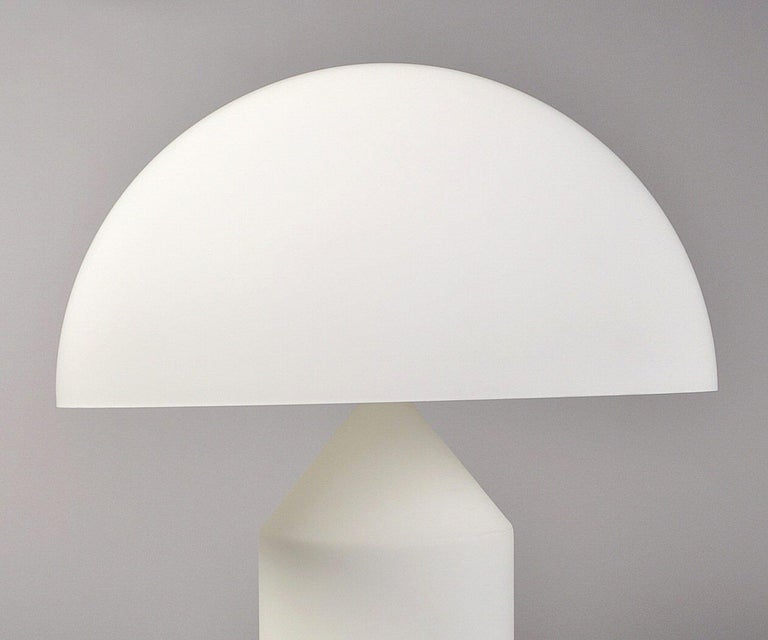 Italian Glass Table Lamp Atollo 235 by Vico Magistretti for Oluce For Sale