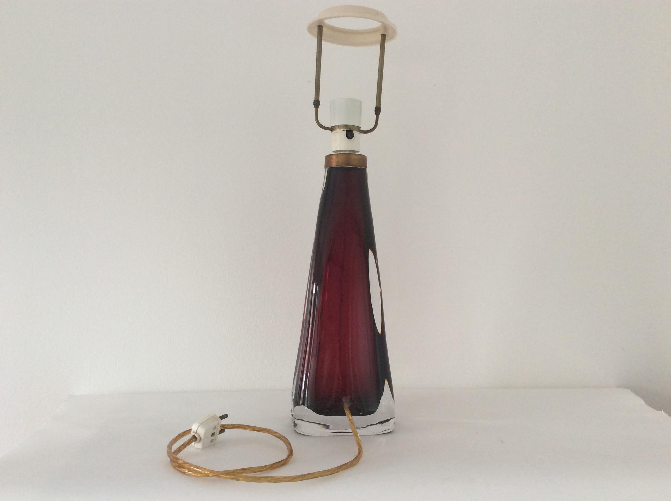 Glass Table Lamp by Carl Fagerlund for Orrefors, Ruby-Red, 1960s In Good Condition In Lyngby, DK