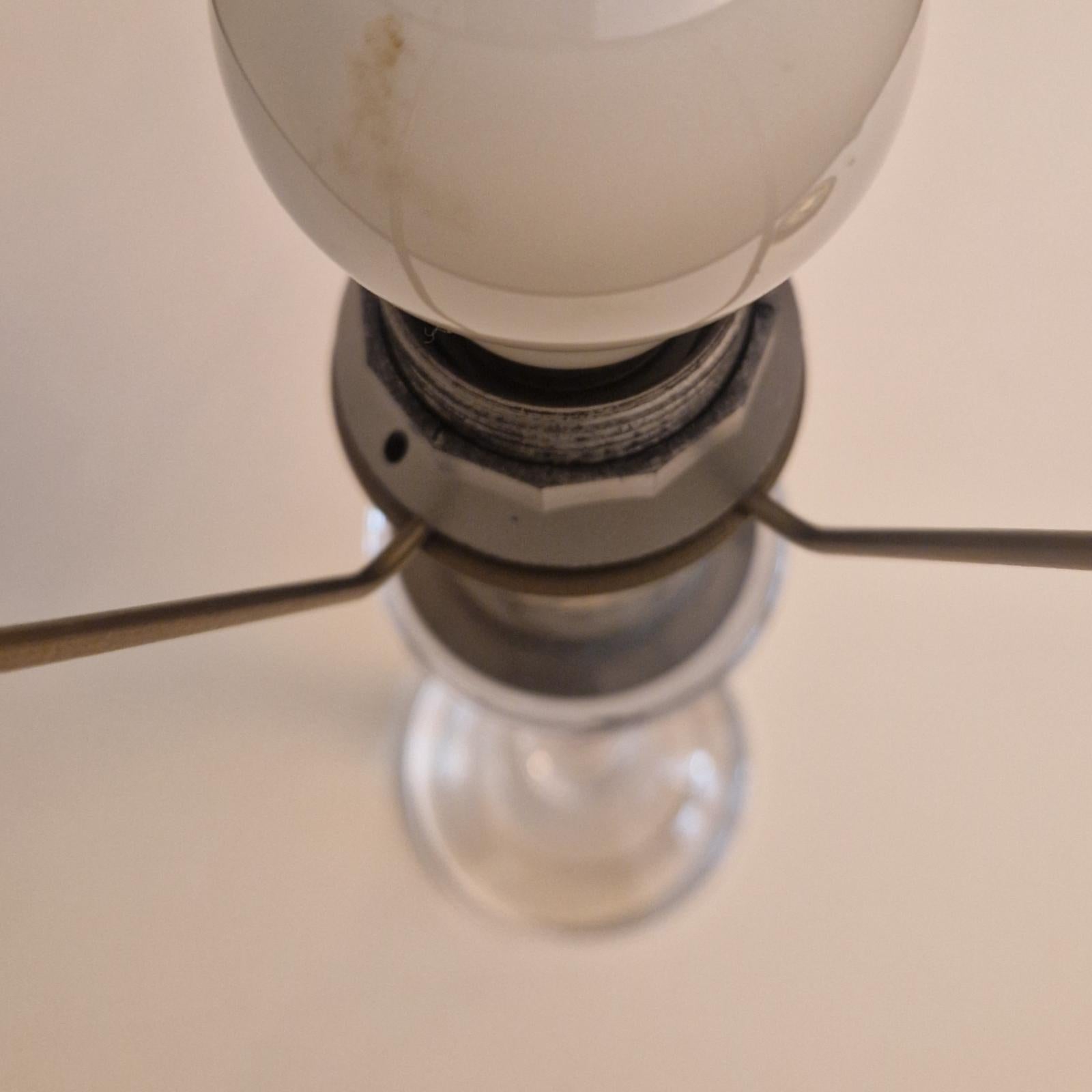 Tischlampe aus Glasglas von Ingo Maurer und Val St Lambert, Deutschland 1960er Jahre im Angebot 3