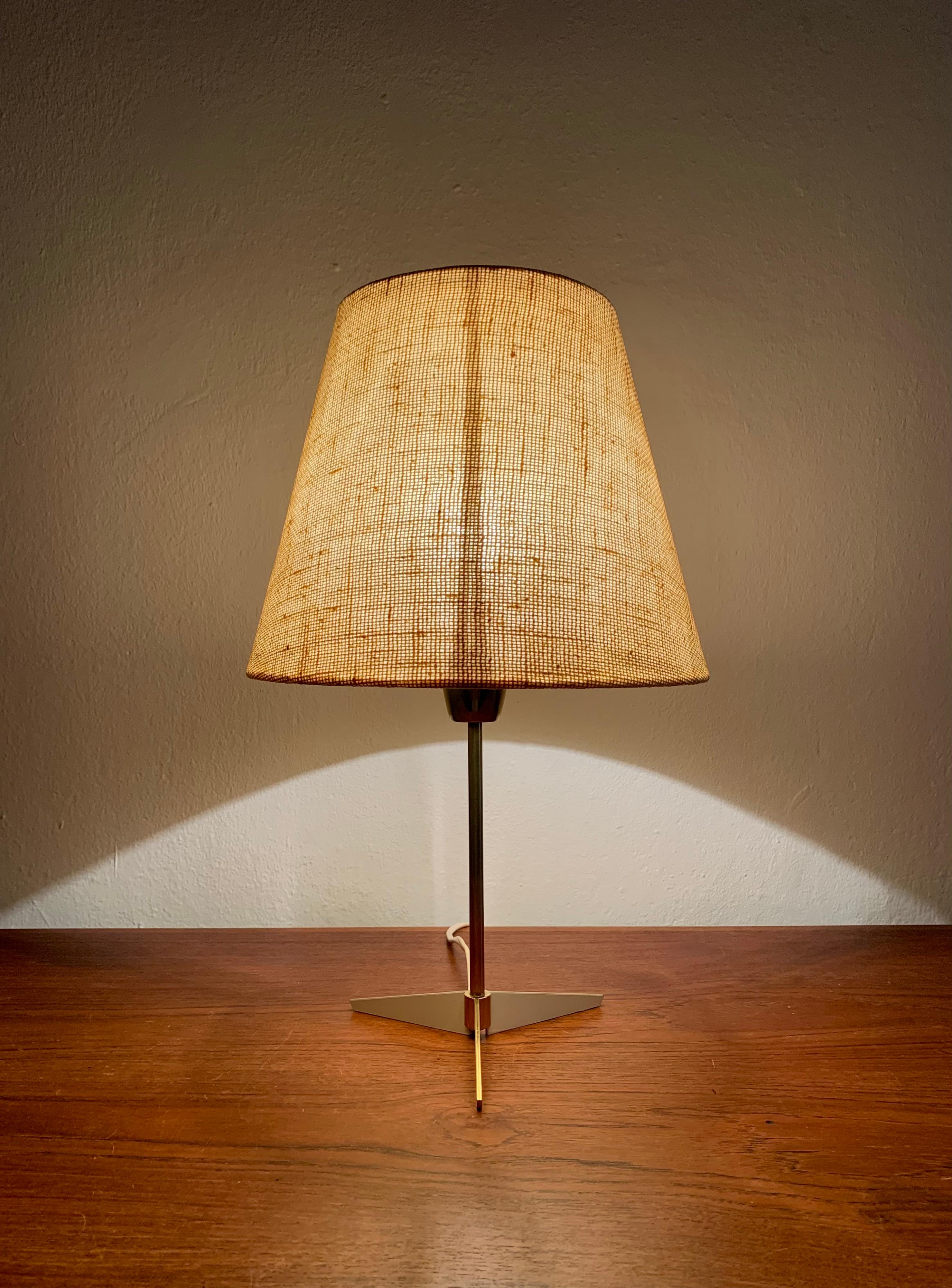 Lampe de table en laiton en vente 3