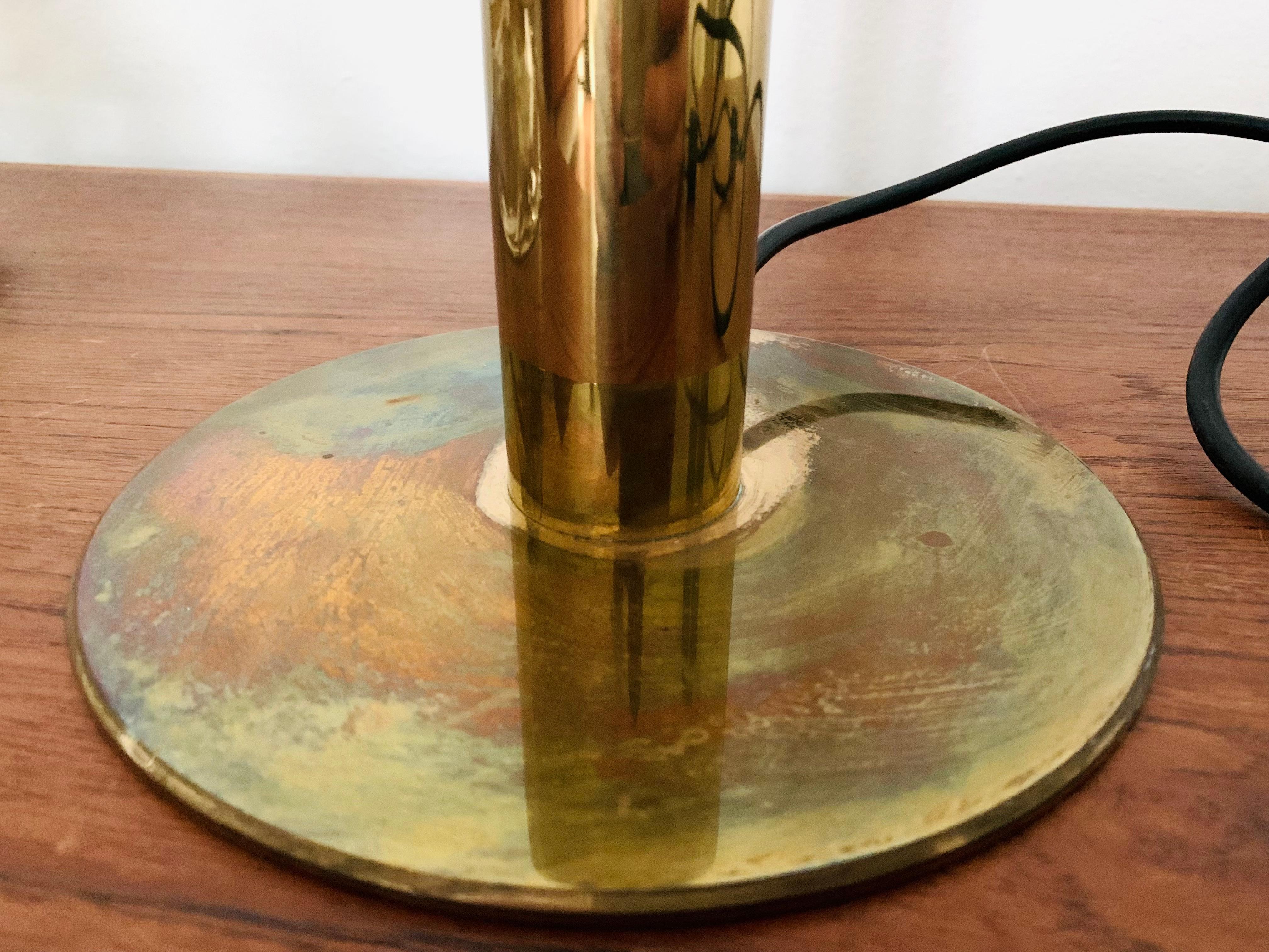 Tischlampe aus Glas von J.T. Kalmar im Angebot 5