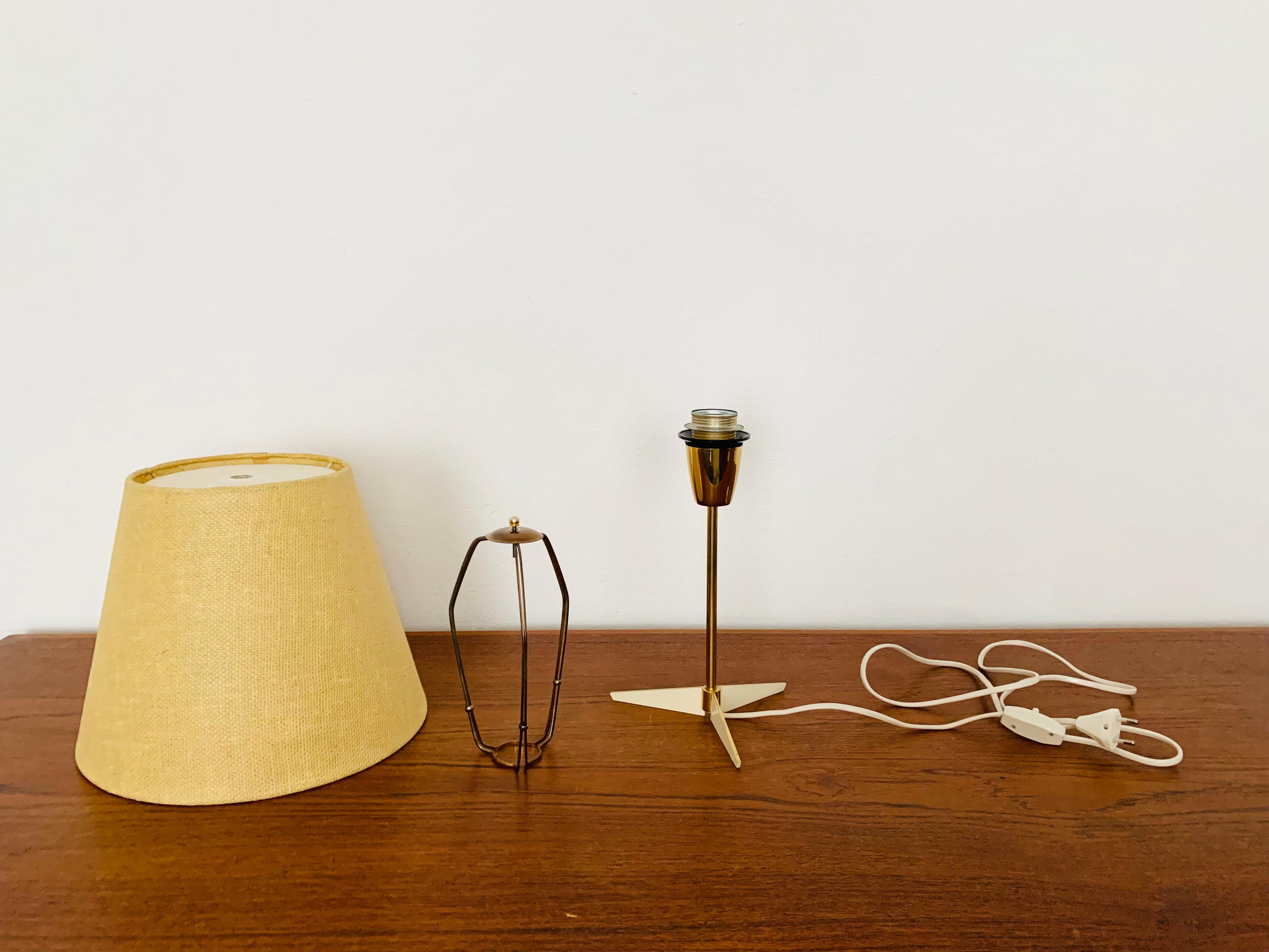 Lampe de table en laiton en vente 5