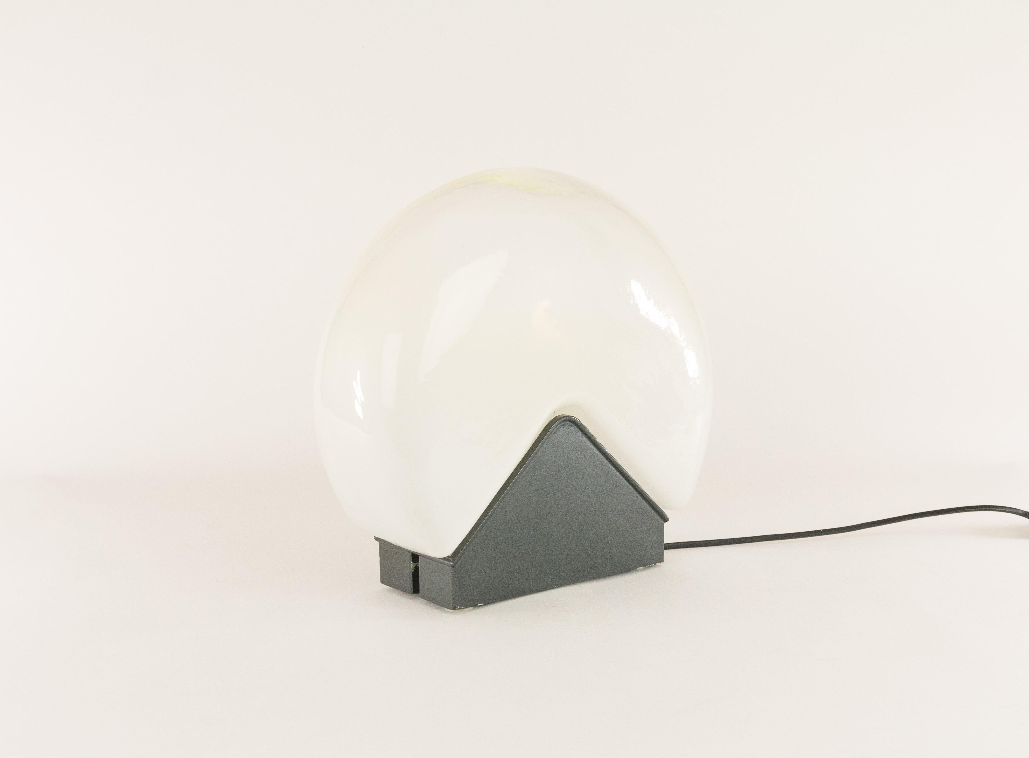 Mid-Century Modern Glass Table Lamp by Roberto Pamio for Leucos from the 1970s For Sale