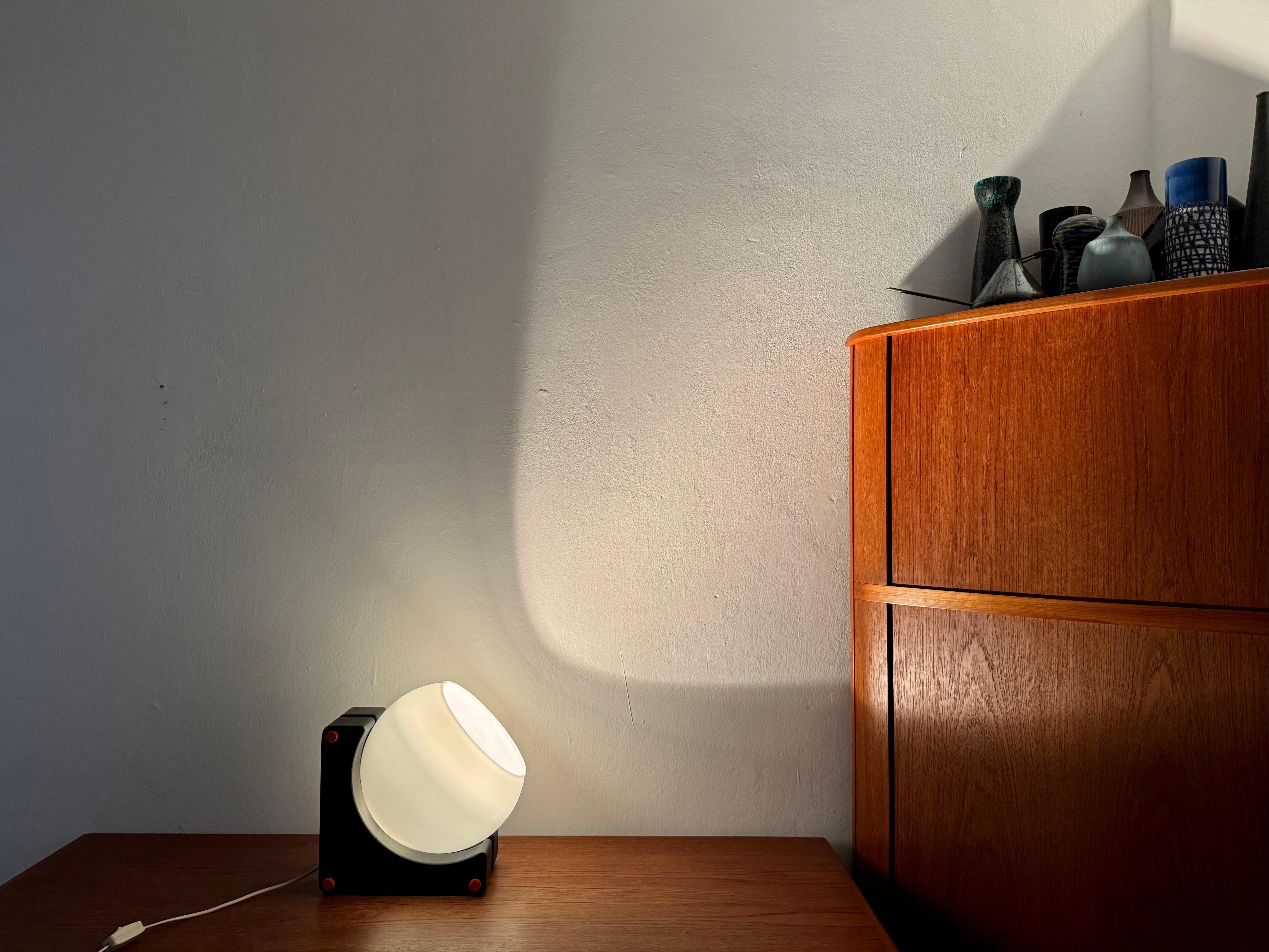 Lampe de table en verre par Temde en vente 3