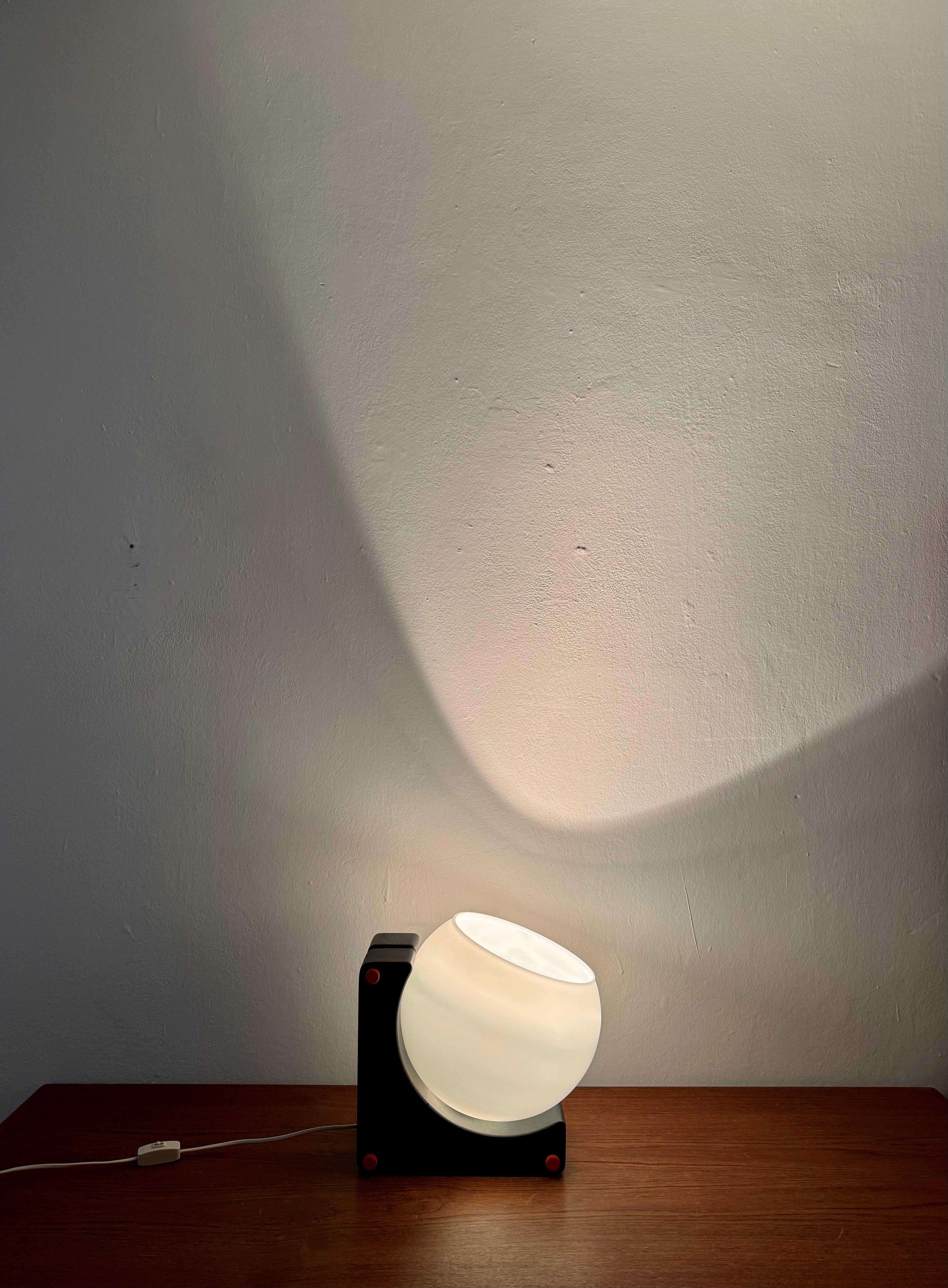 Lampe de table en verre par Temde en vente 5