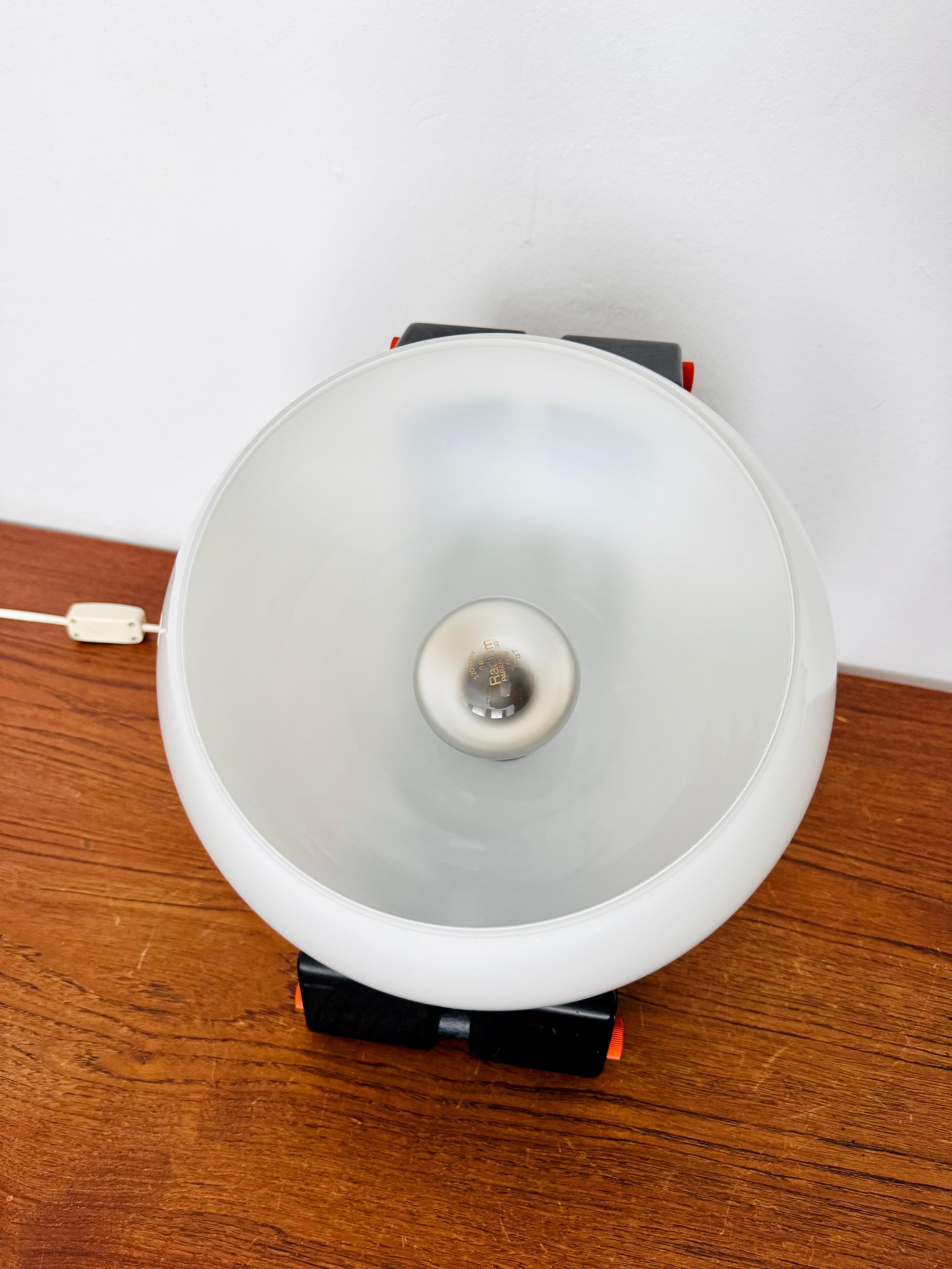 Fin du 20e siècle Lampe de table en verre par Temde en vente