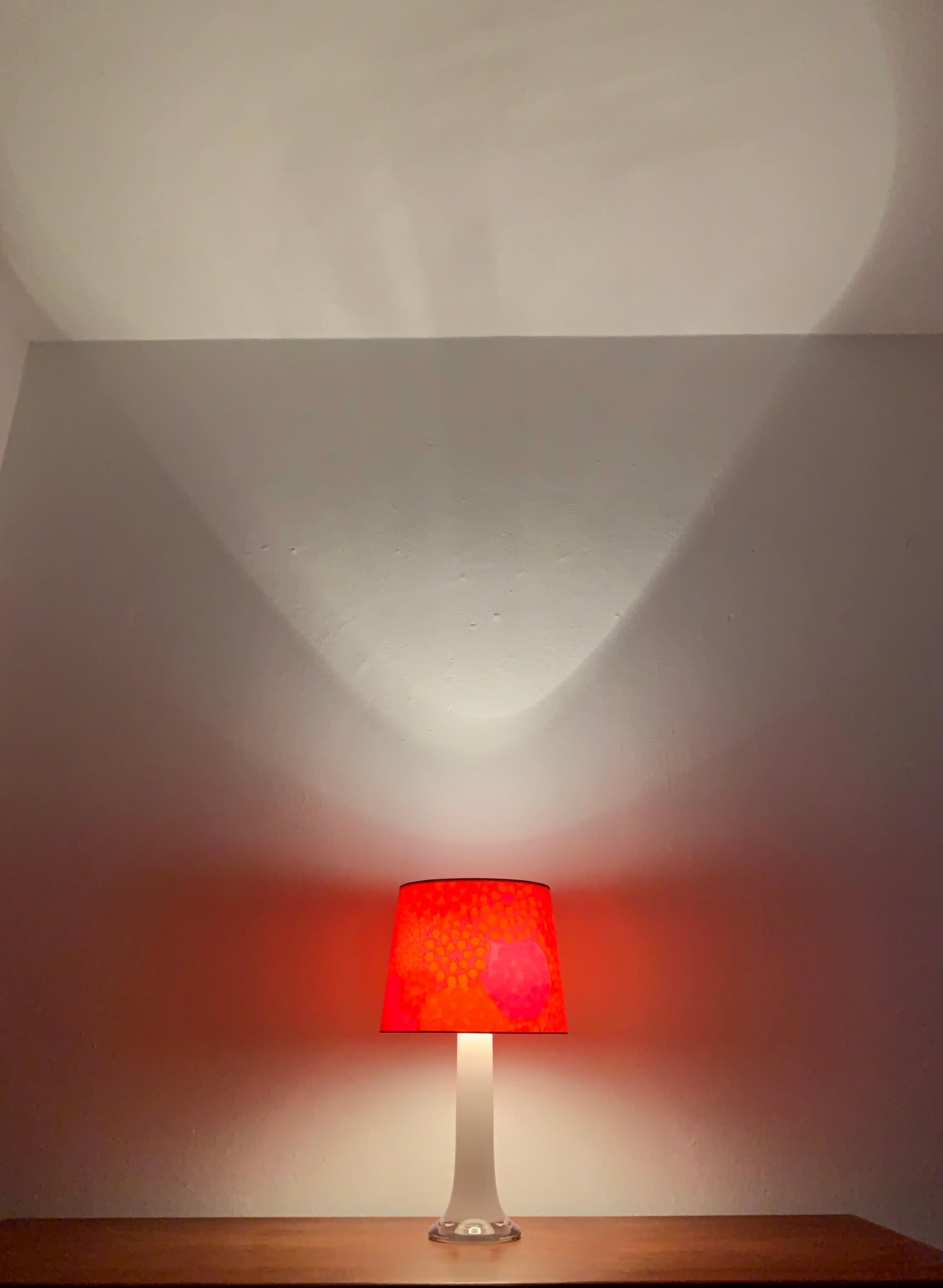 Lampe de table en verre par Uno & Östen Kristiansson pour Luxus en vente 3