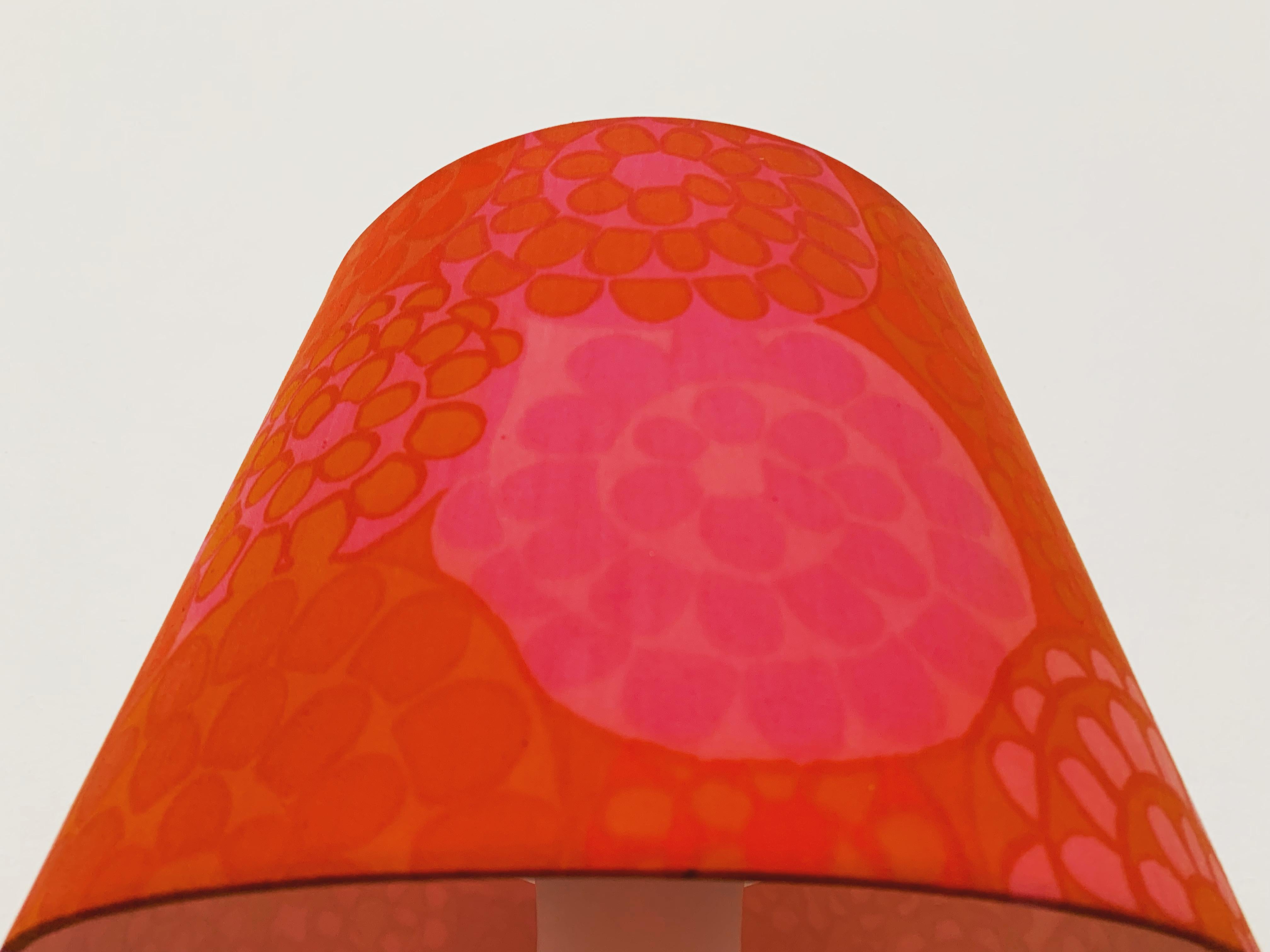 Tissu Lampe de table en verre par Uno & Östen Kristiansson pour Luxus en vente
