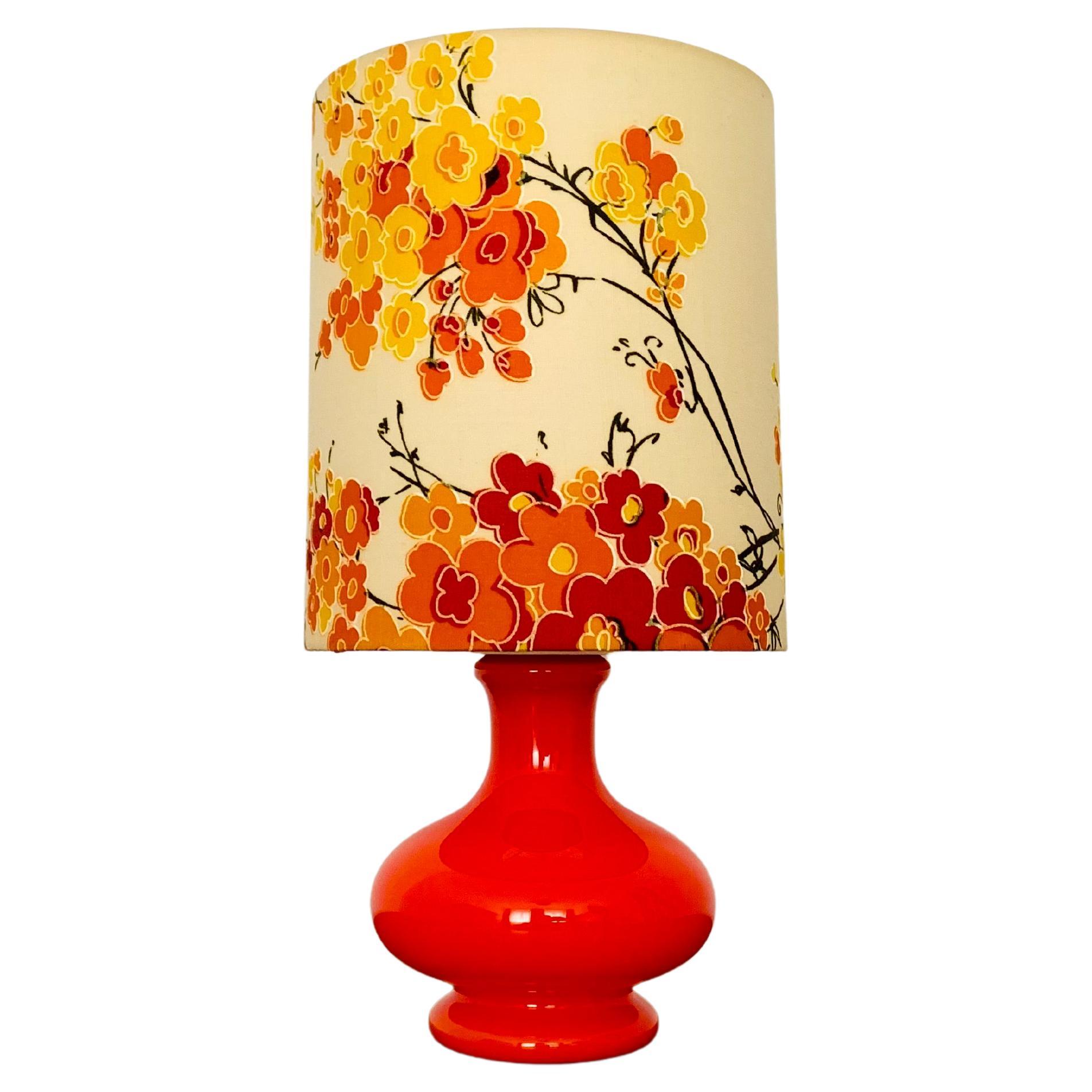 Lampe de table en verre en vente