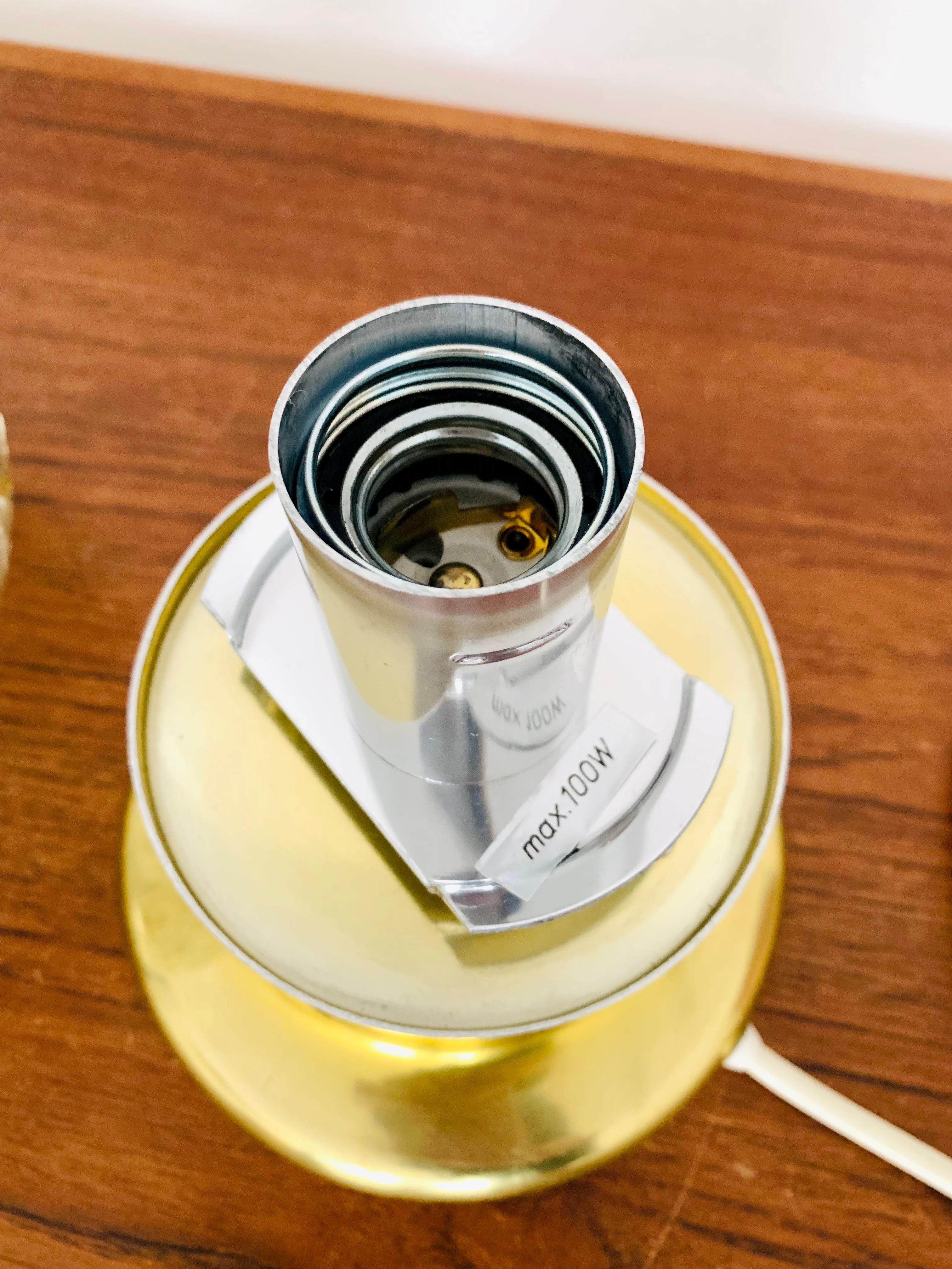 Lámpara de mesa de cristal de Doria en venta 5