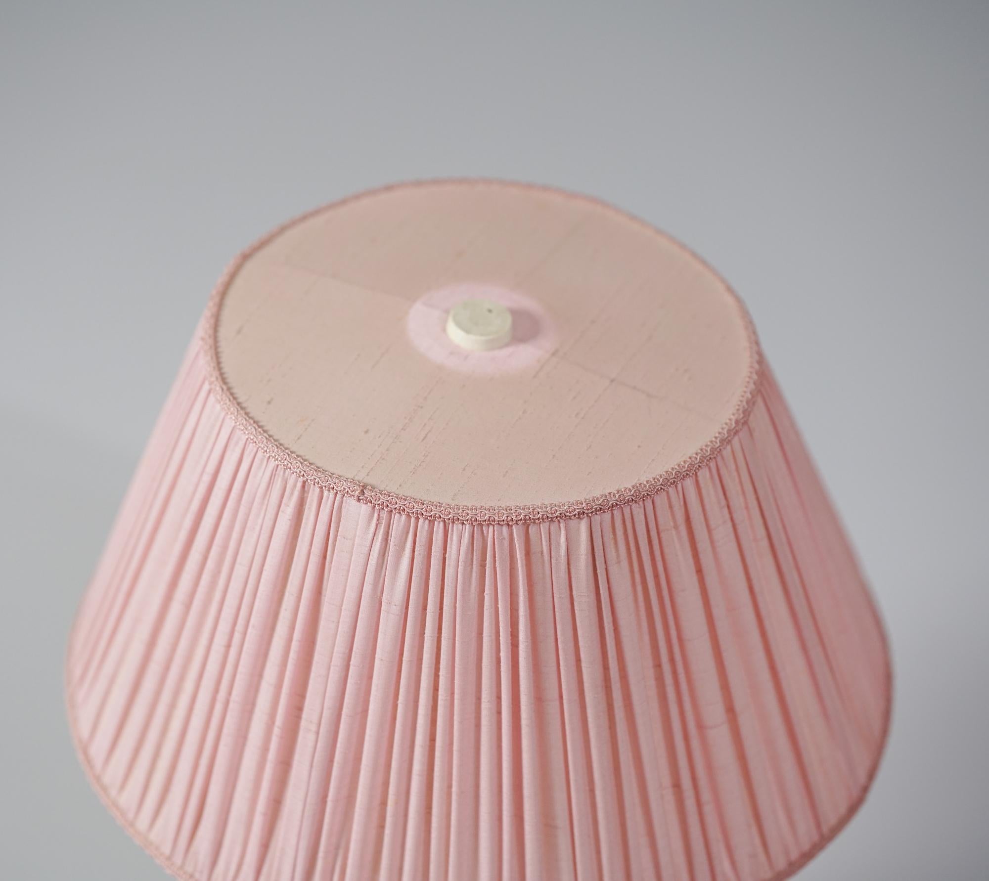 Scandinavo moderno Lampada da tavolo in vetro, Lisa Johansson-Pape, Orno Oy, anni '1960 in vendita