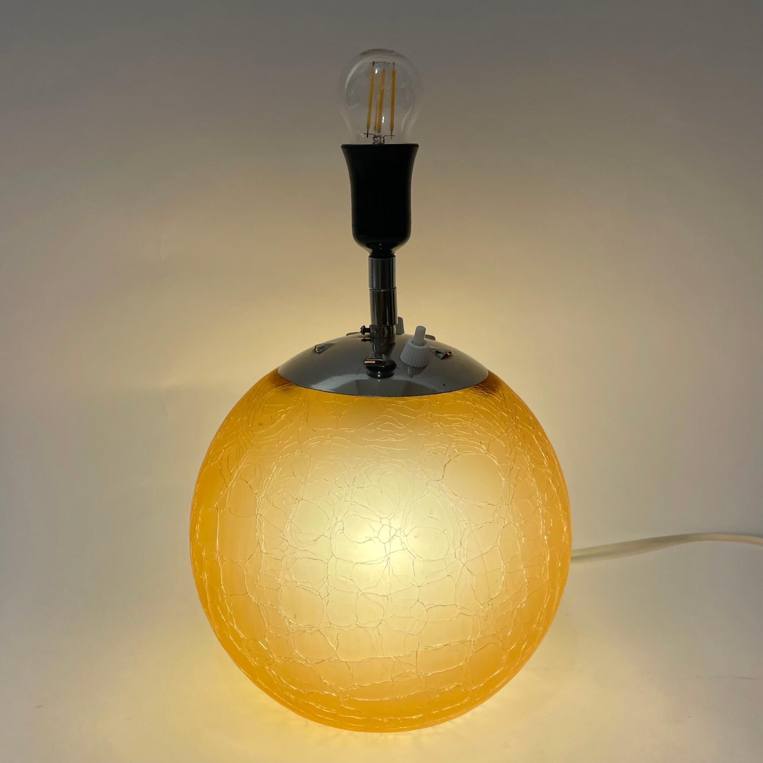 Lampe de bureau en verre à double éclairage élégant. Art déco, années 1930 en vente 11