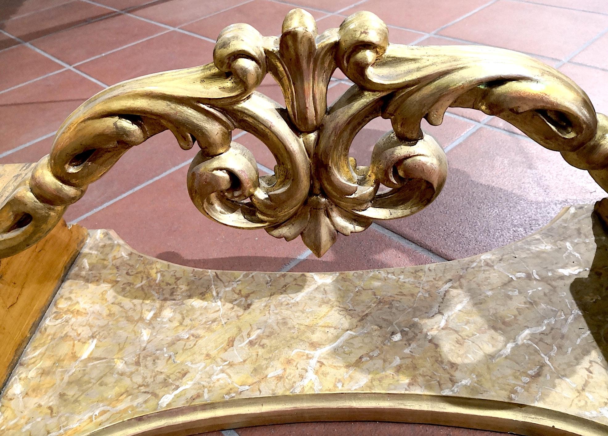 Table basse à plateau en verre de la fin du XVIIIe siècle:: ornements italiens en bois doré de Sicile 15