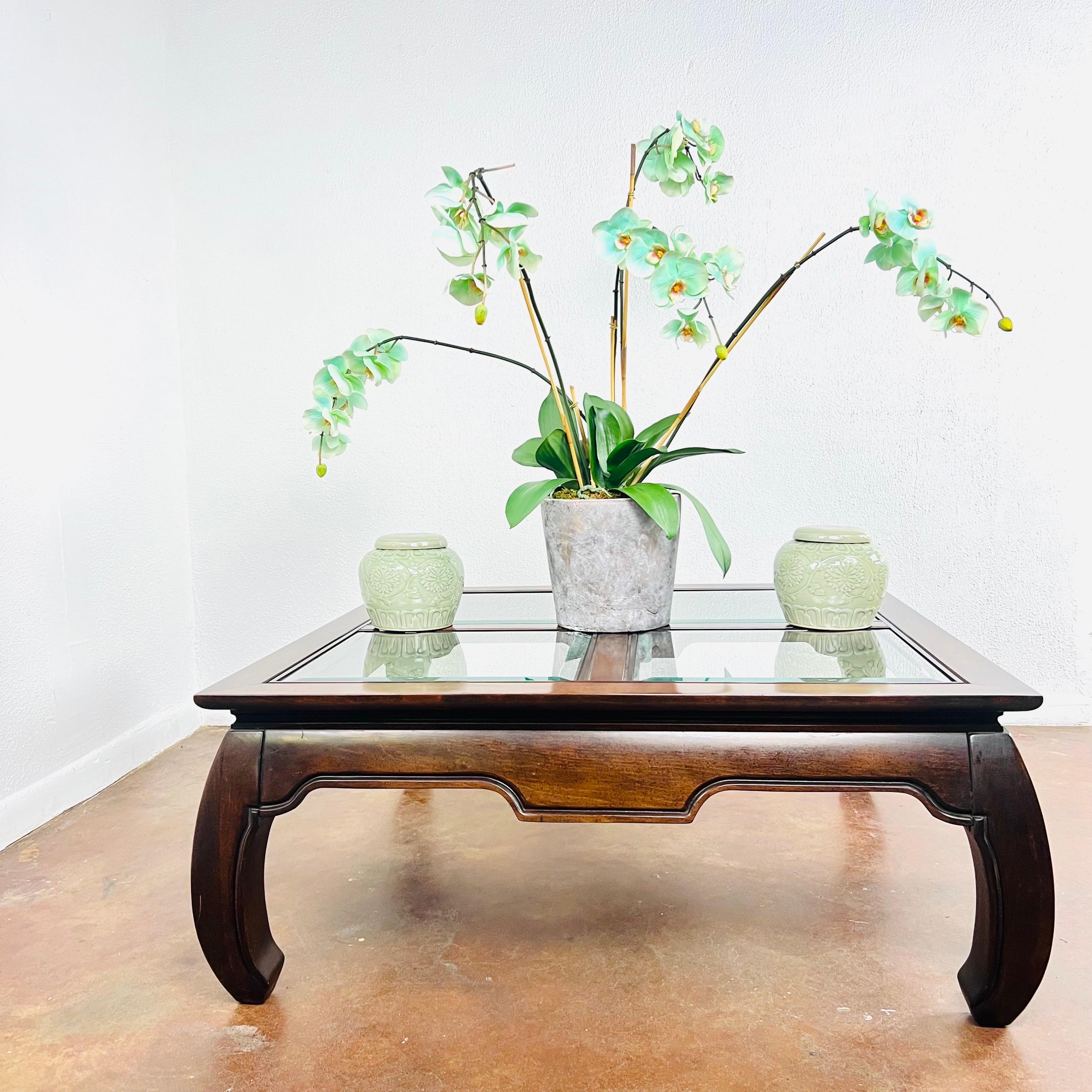 Glass Top Ming Style Coffee Table In Good Condition For Sale In Dallas, TX
