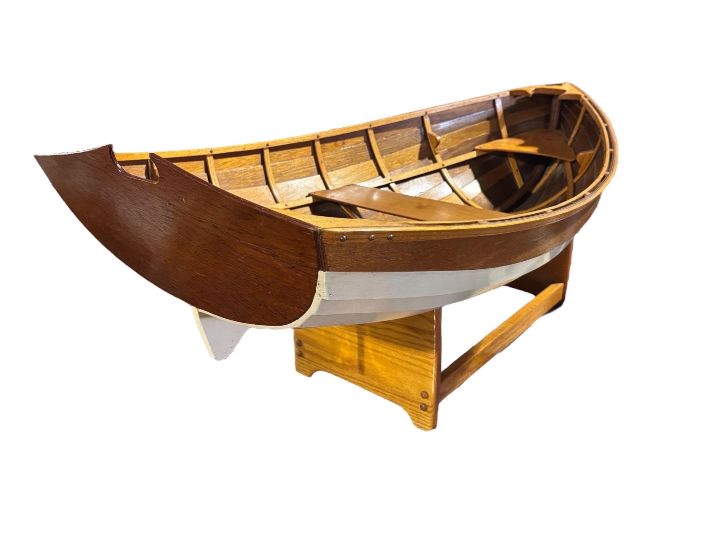 Mesa baja Rowboat con tapa de cristal Roble en venta