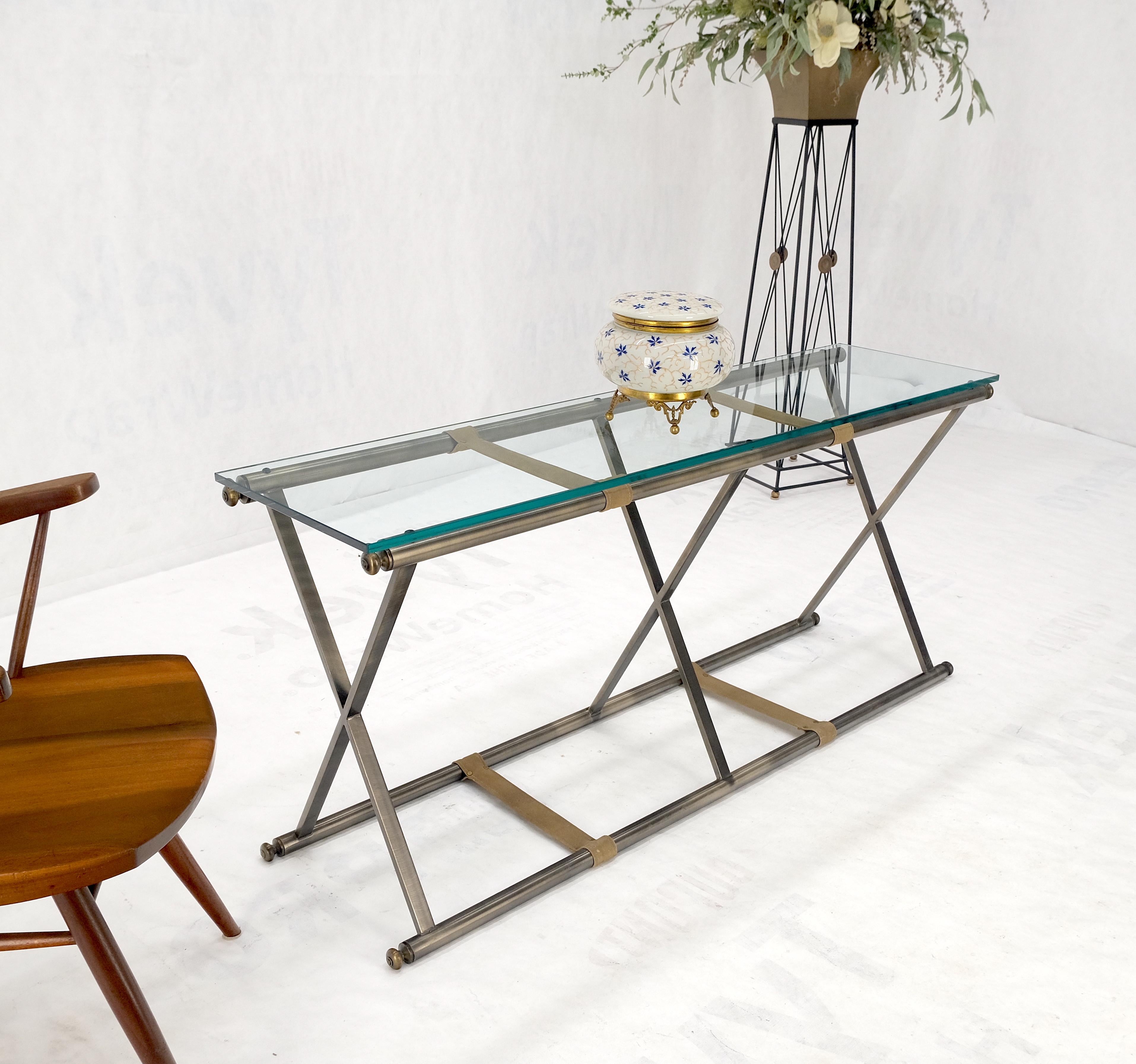 ¡Tablero de cristal en forma de X Base de cromo ahumado Consola rectangular Mesa de sofá MINT! en venta 4