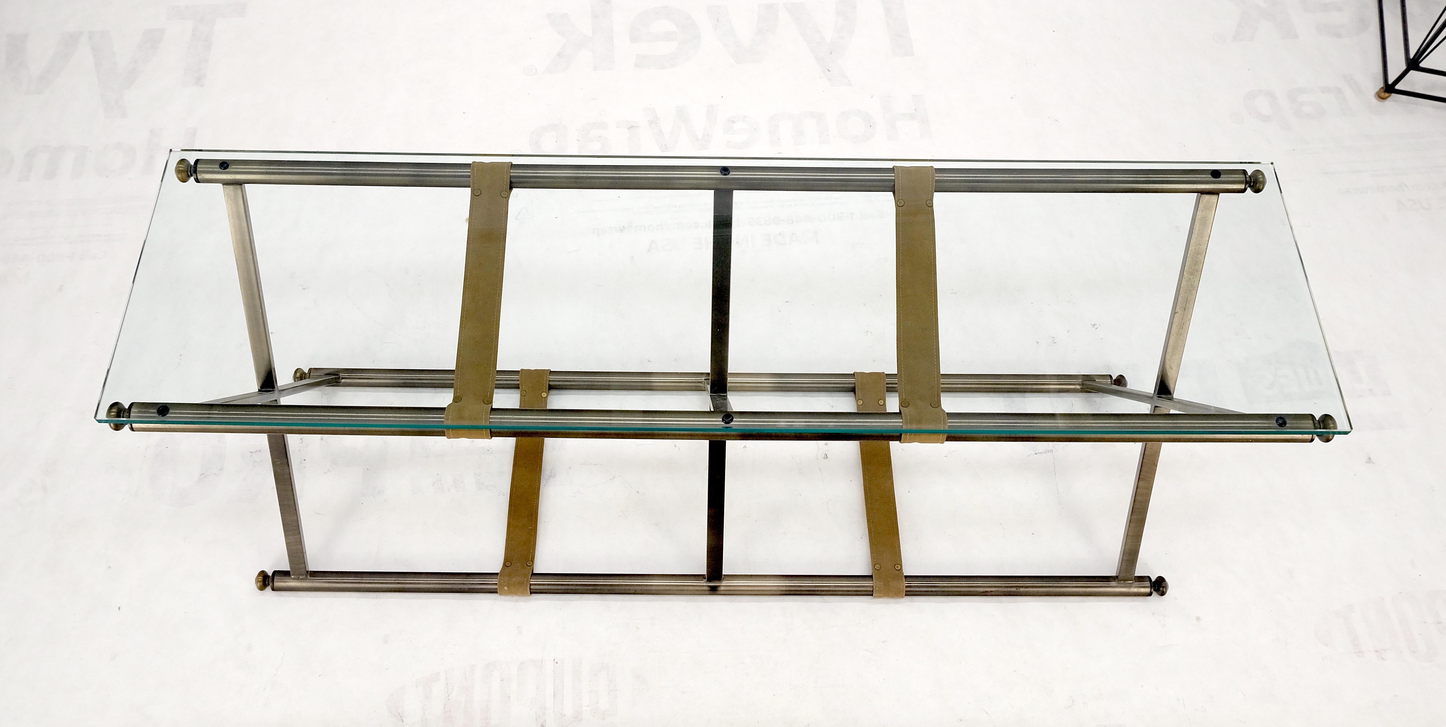 ¡Tablero de cristal en forma de X Base de cromo ahumado Consola rectangular Mesa de sofá MINT! en Excelente estado para la venta en Rockaway, NJ