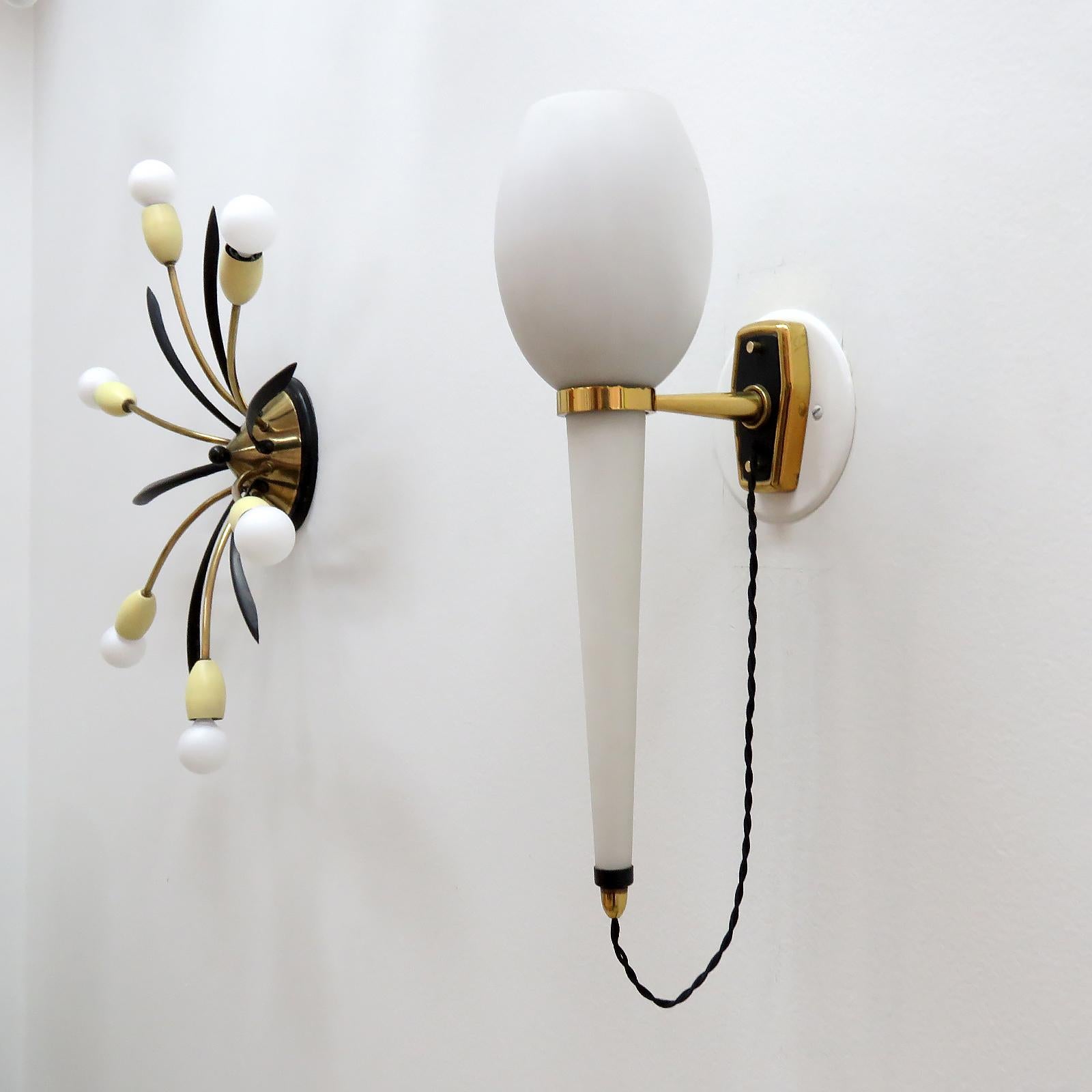 Italian Glass Torch Wall Light by Stilnovo, 1950 For Sale