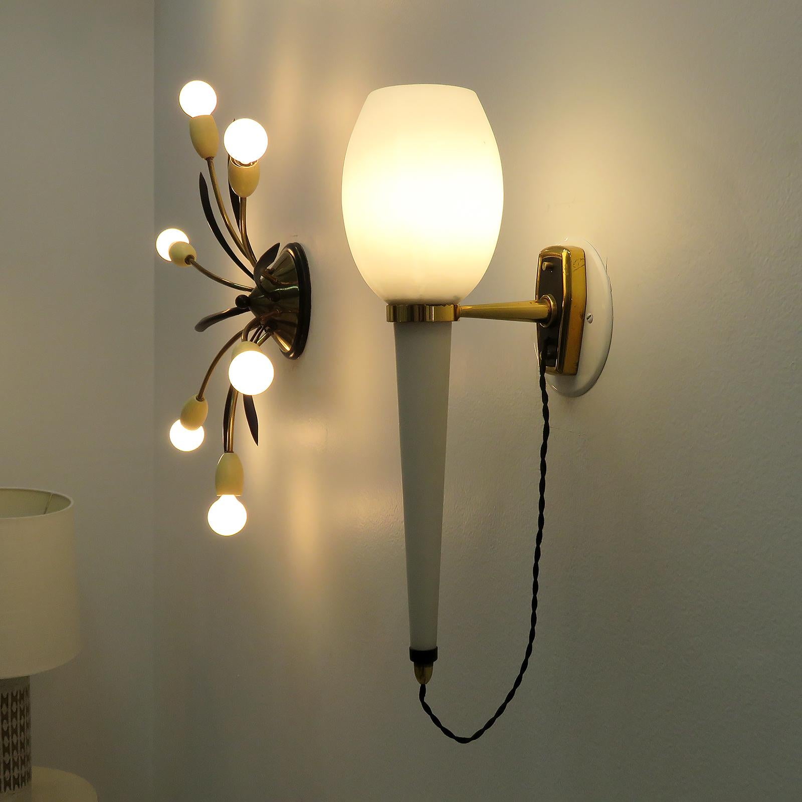 Glass Torch Wall Light by Stilnovo, 1950 For Sale 1