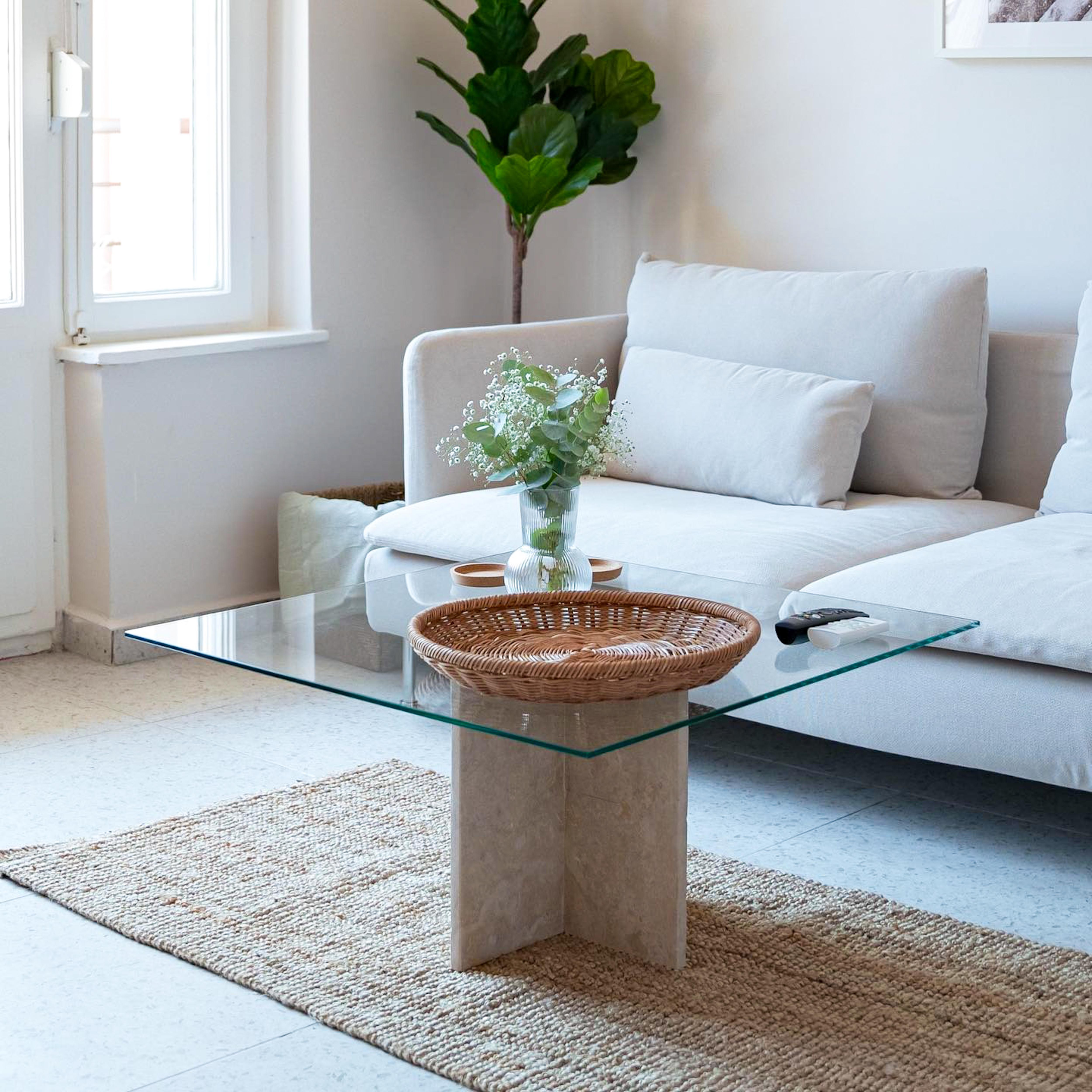 TRAVERTINE GLASS SQUARE COFFEE TABLE

Type of Stone: Travertine
Dimensions: 39