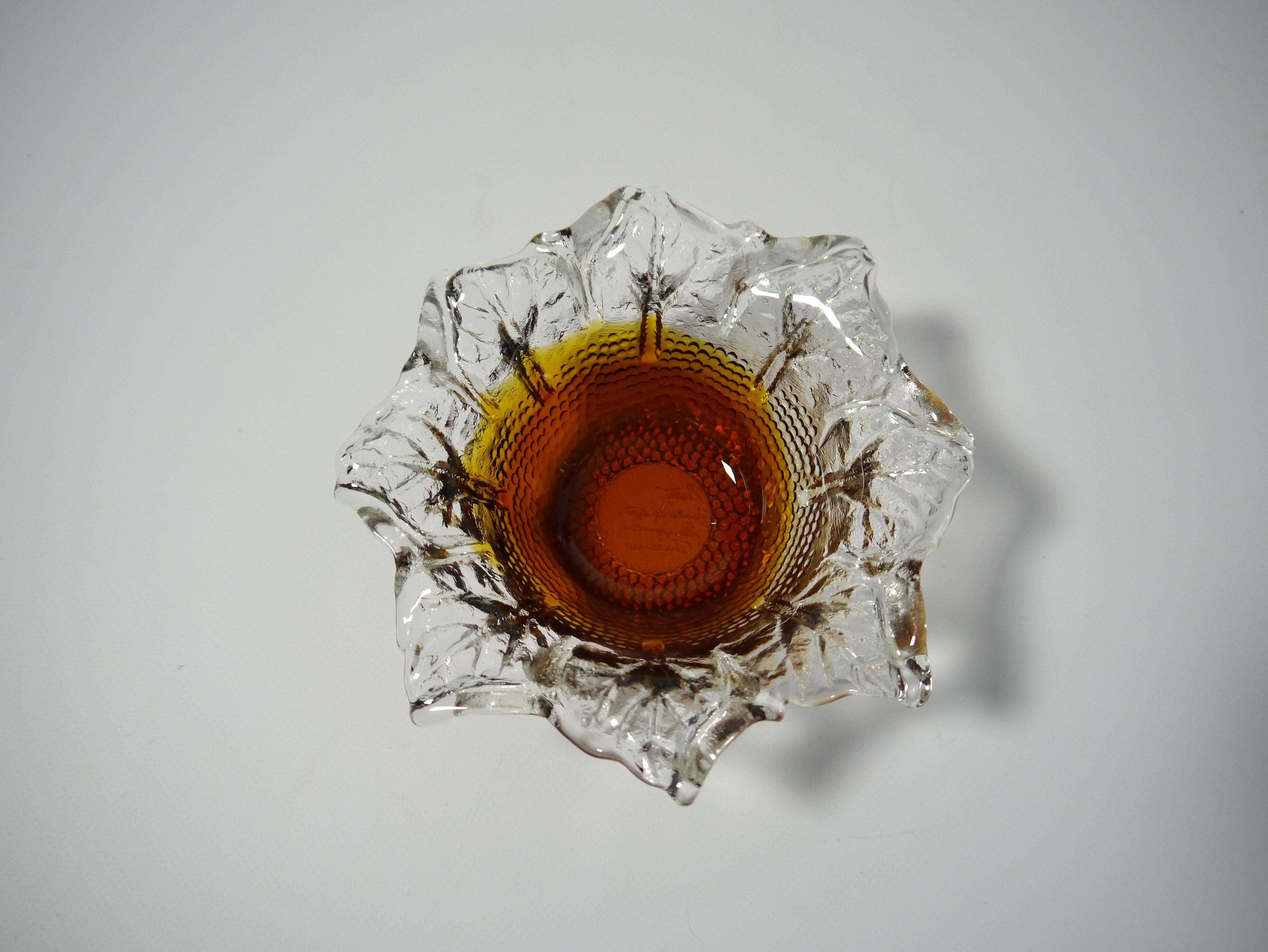 20ième siècle Plateau et bol en verre de Pertti Santalahti pour Humppila, Finlande, 1970 en vente