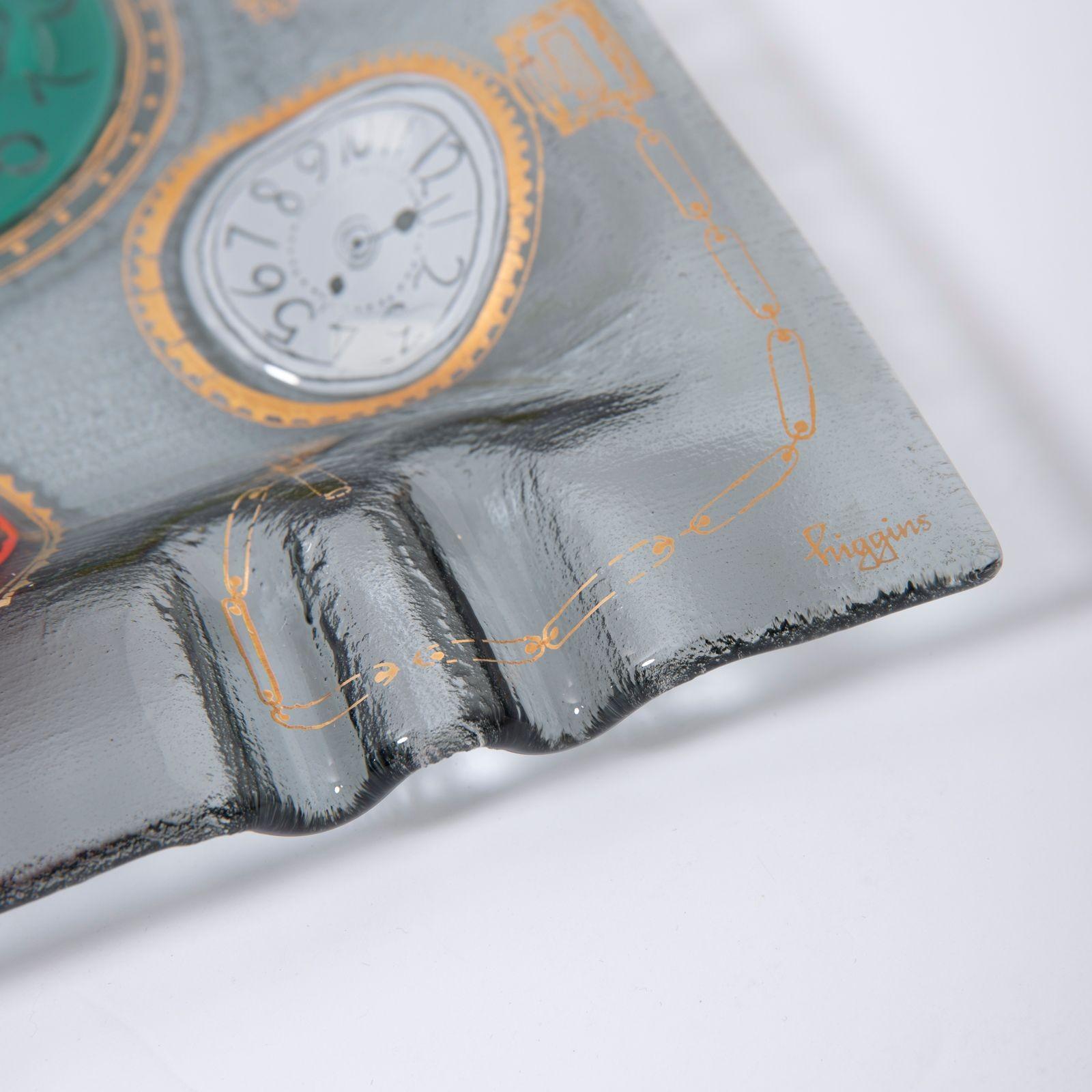 Glastablett 'Clocks' von Michael & Frances Higgins (Mitte des 20. Jahrhunderts) im Angebot