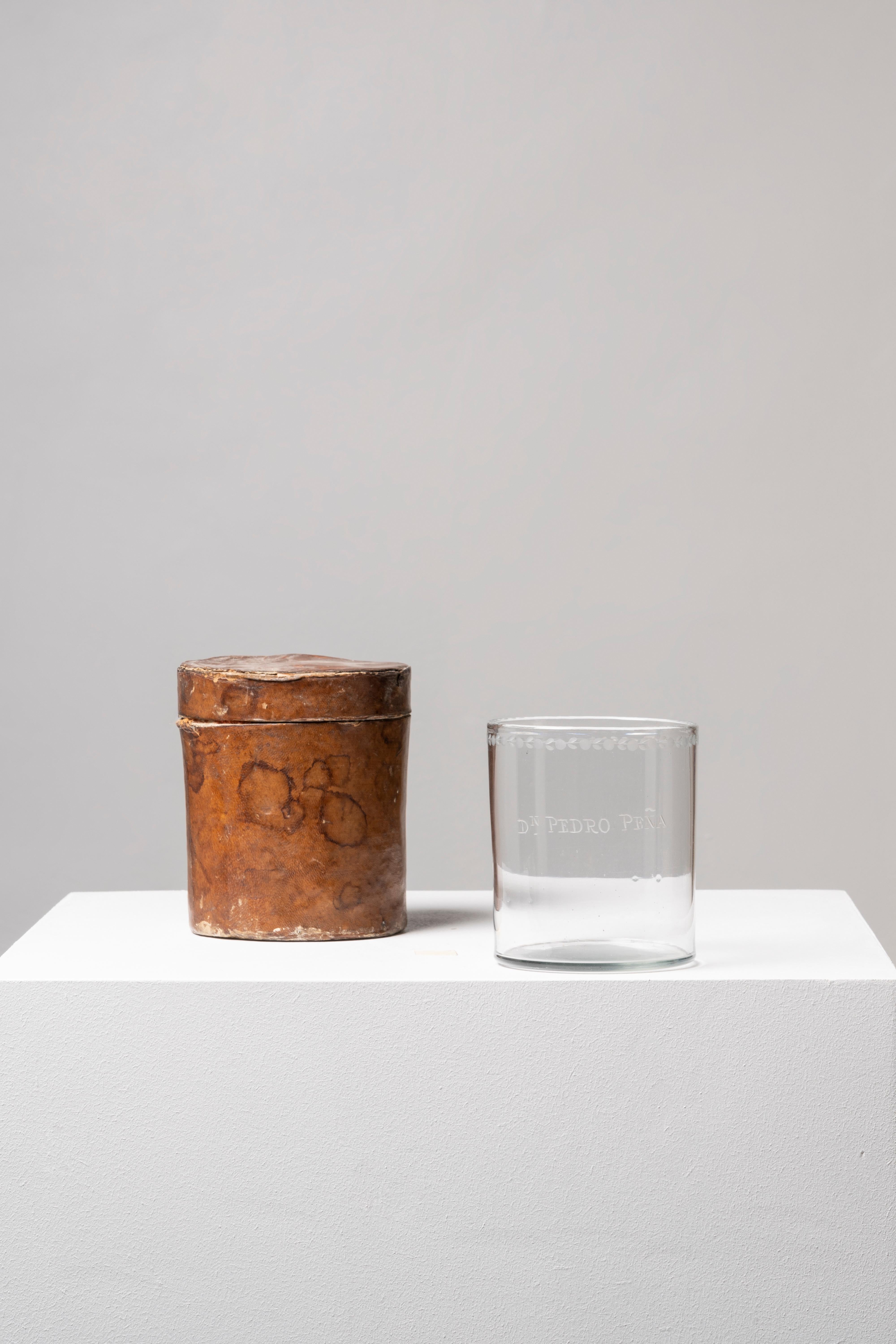 Colorless and translucent glass tumbler that stands out for its pure and simple lines. An aesthetic that became the  became the maxim of the Royal Manufactory of La Granja de San Ildefonso. The Royal Glass Factory of de la Granja was founded in the
