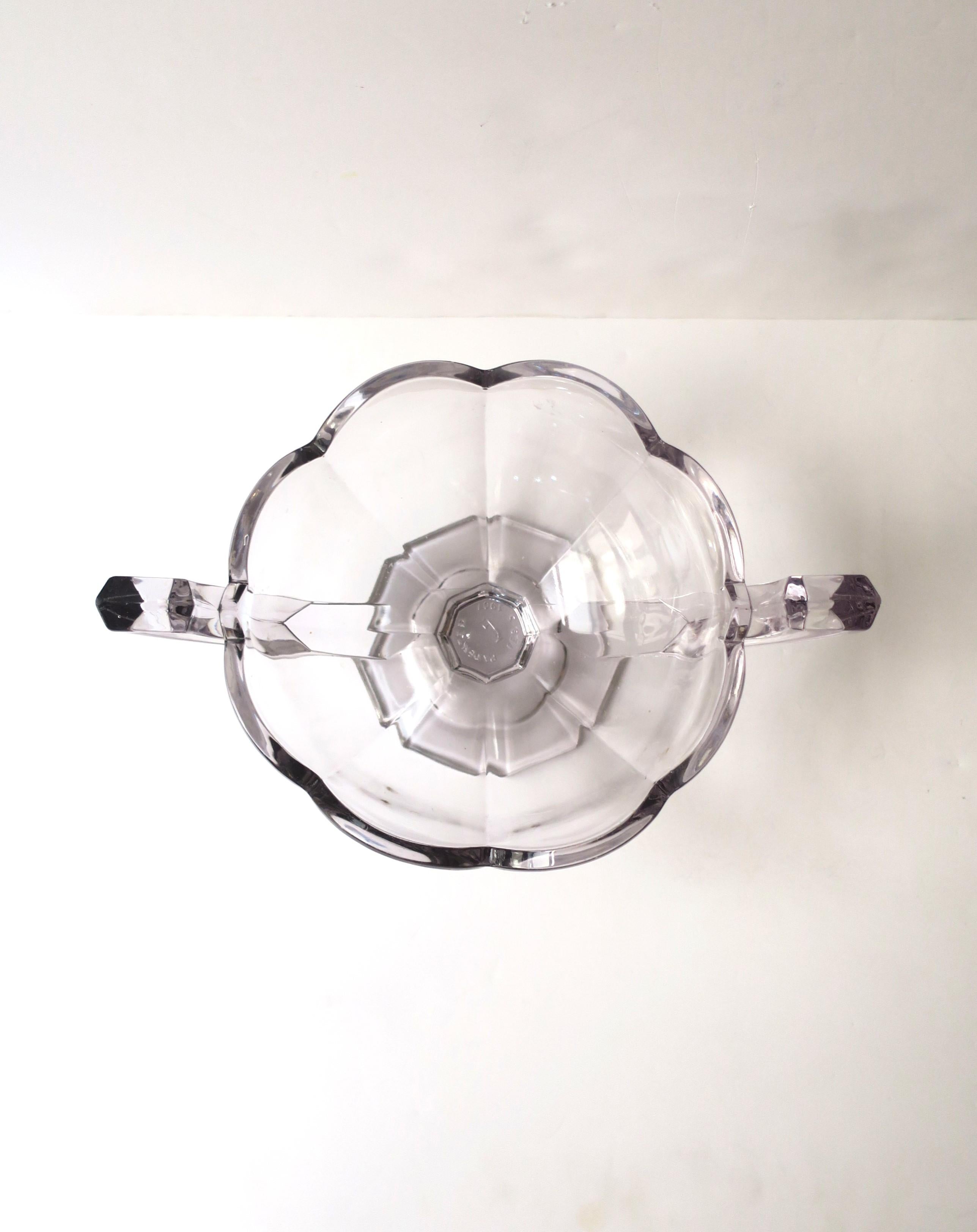 Urne en verre avec bord festonné en vente 2