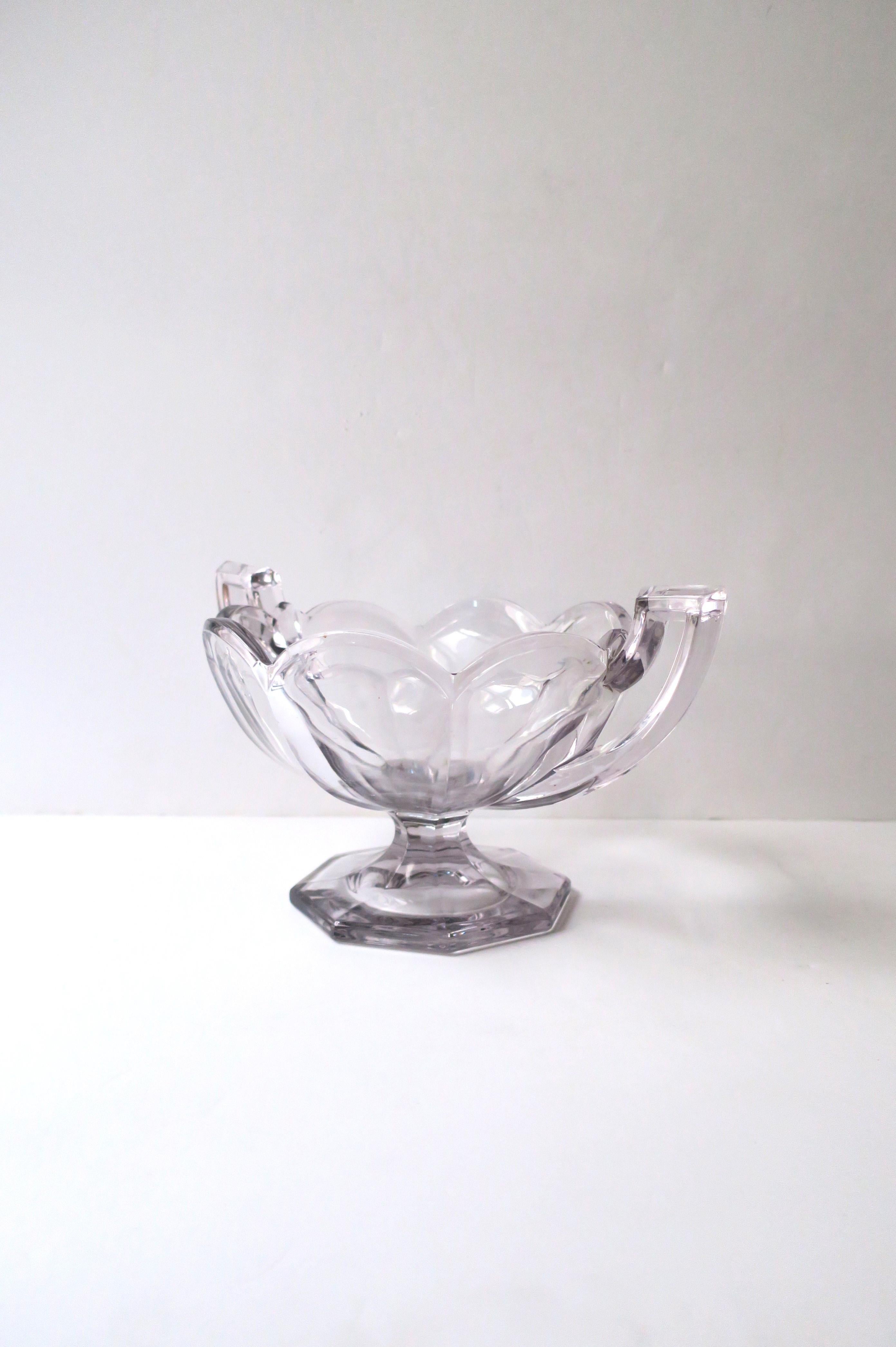 Glass Urn with Scalloped Edge For Sale 2