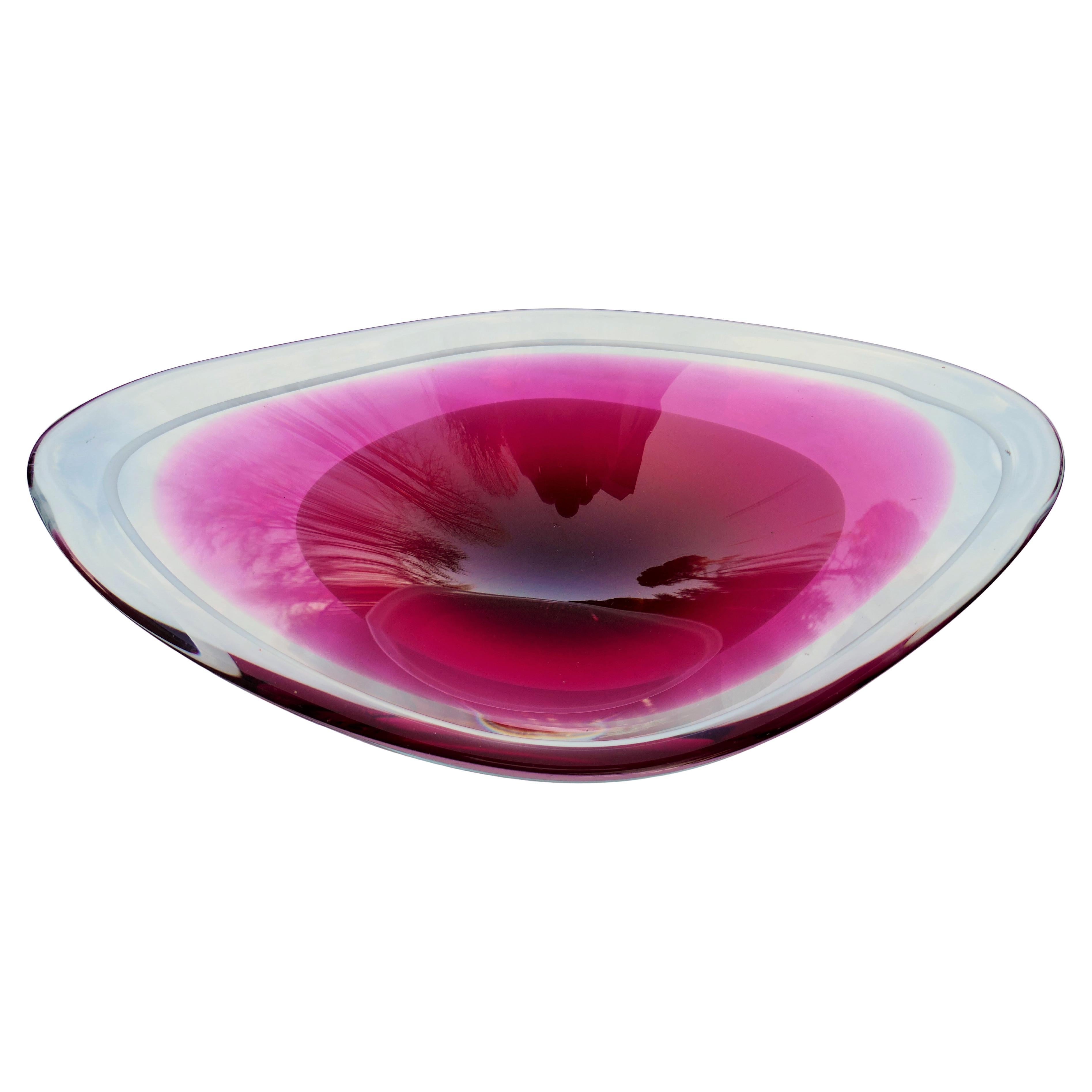 Modern Glass vase attributed to Paul Kedelv for Flygsfors For Sale