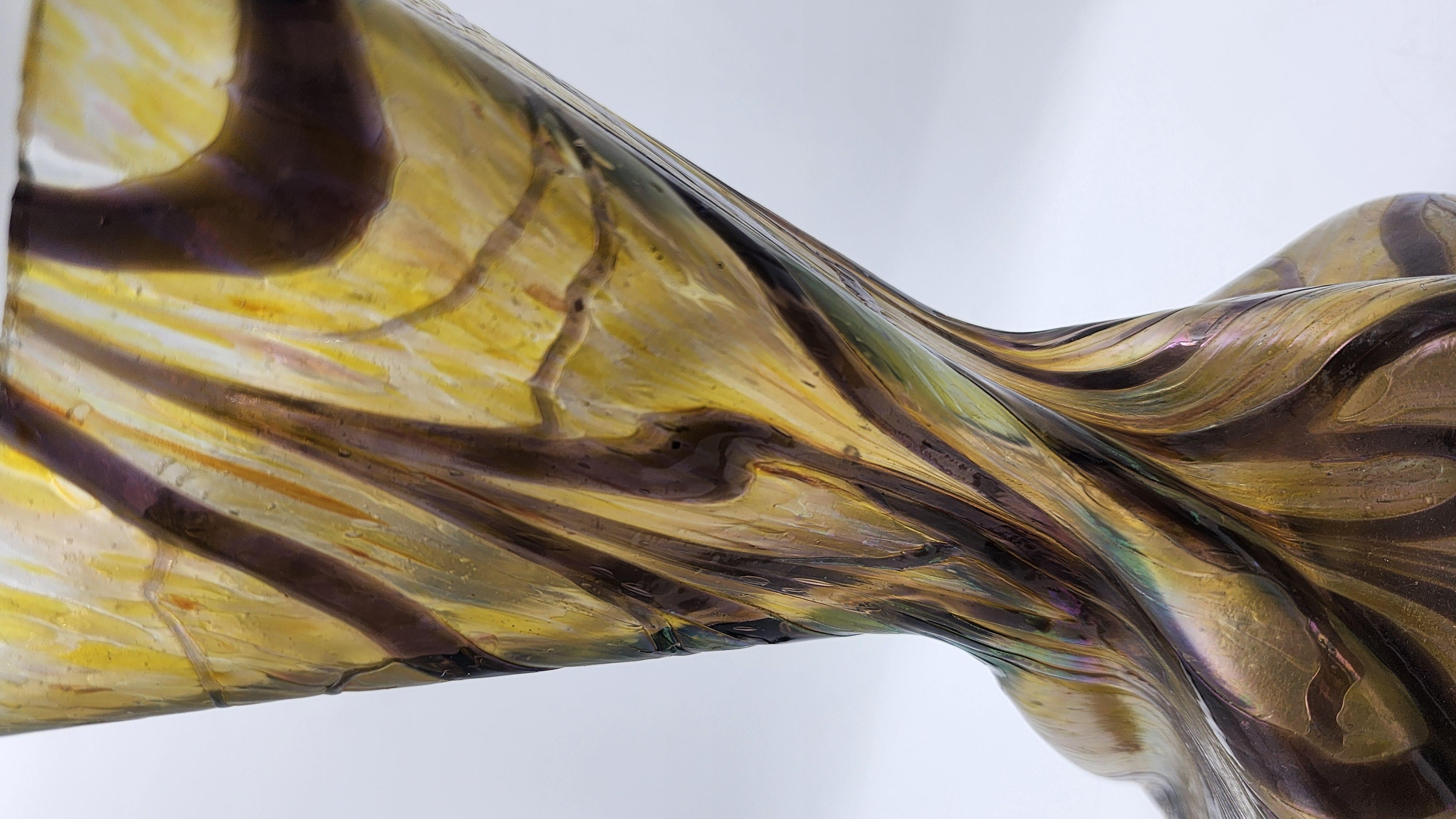 Glass vase, Bohemian Art Nouveau, by designer Loezt (Art nouveau) im Angebot