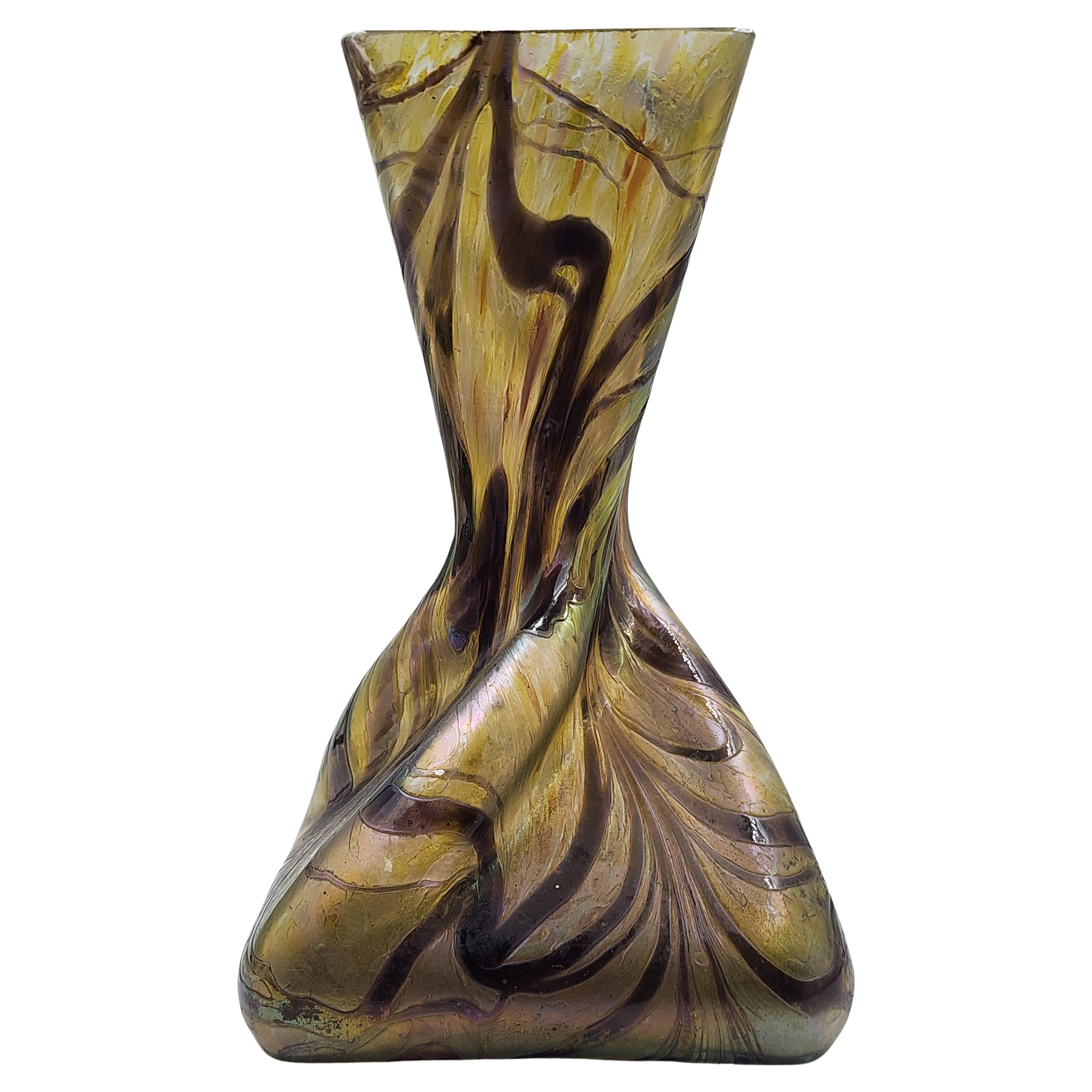 Glass vase, Bohemian Art Nouveau, by designer Loezt im Angebot